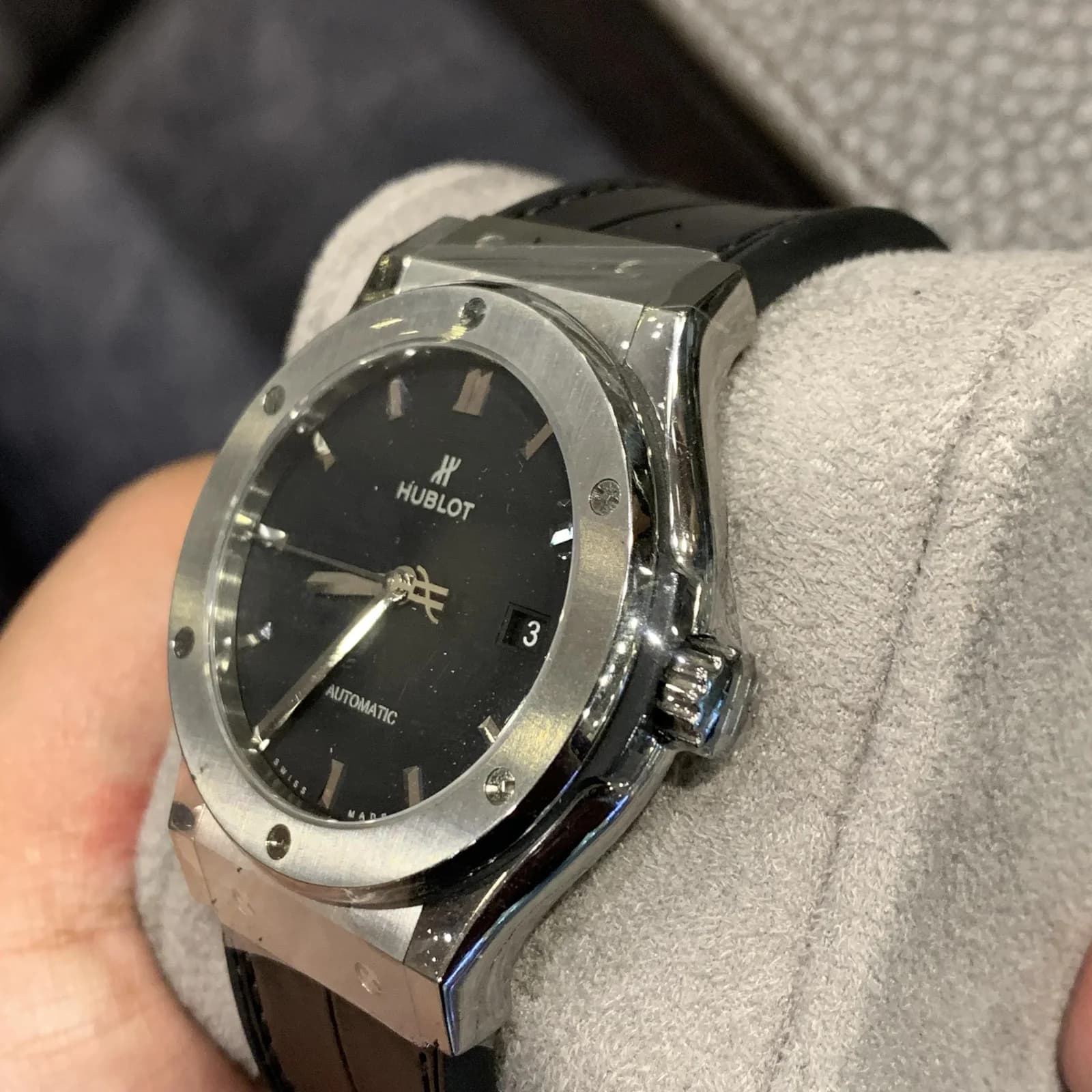 Thumb Classic Fusion 42 Titanium / Black / Rubber
