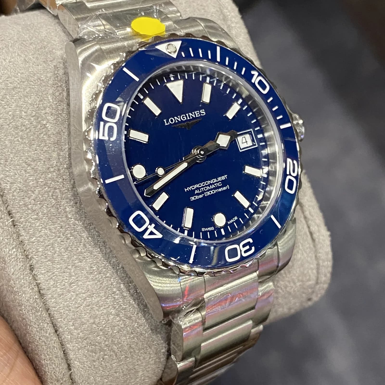 Thumb Hydroconquest Automatic 39 Stainless Steel / Blue / Bracelet