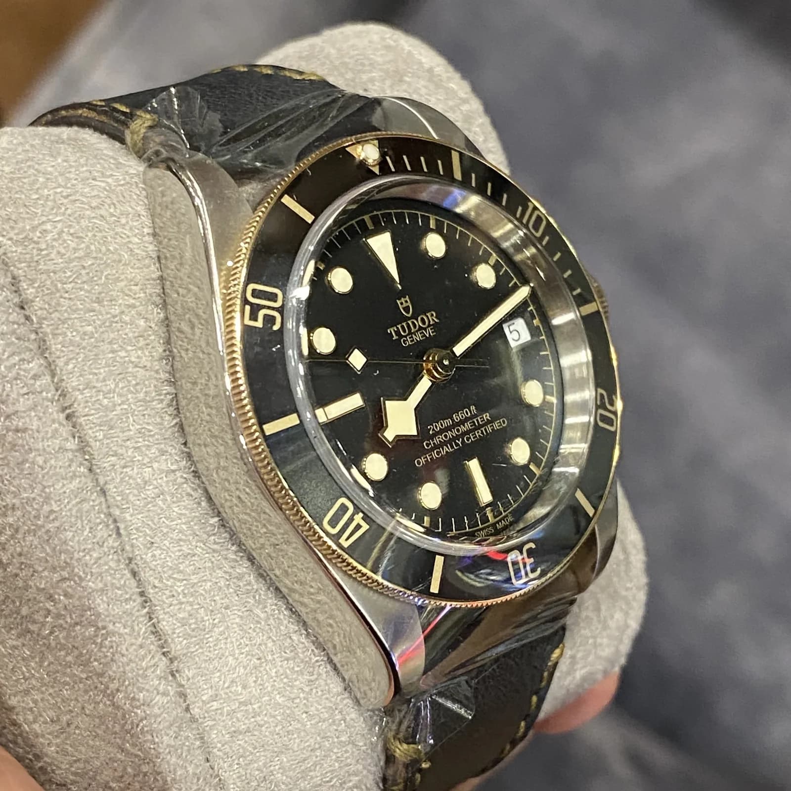 Thumb Heritage Black Bay Black S&G / Stainless Steel / Yellow Gold / Black / Strap