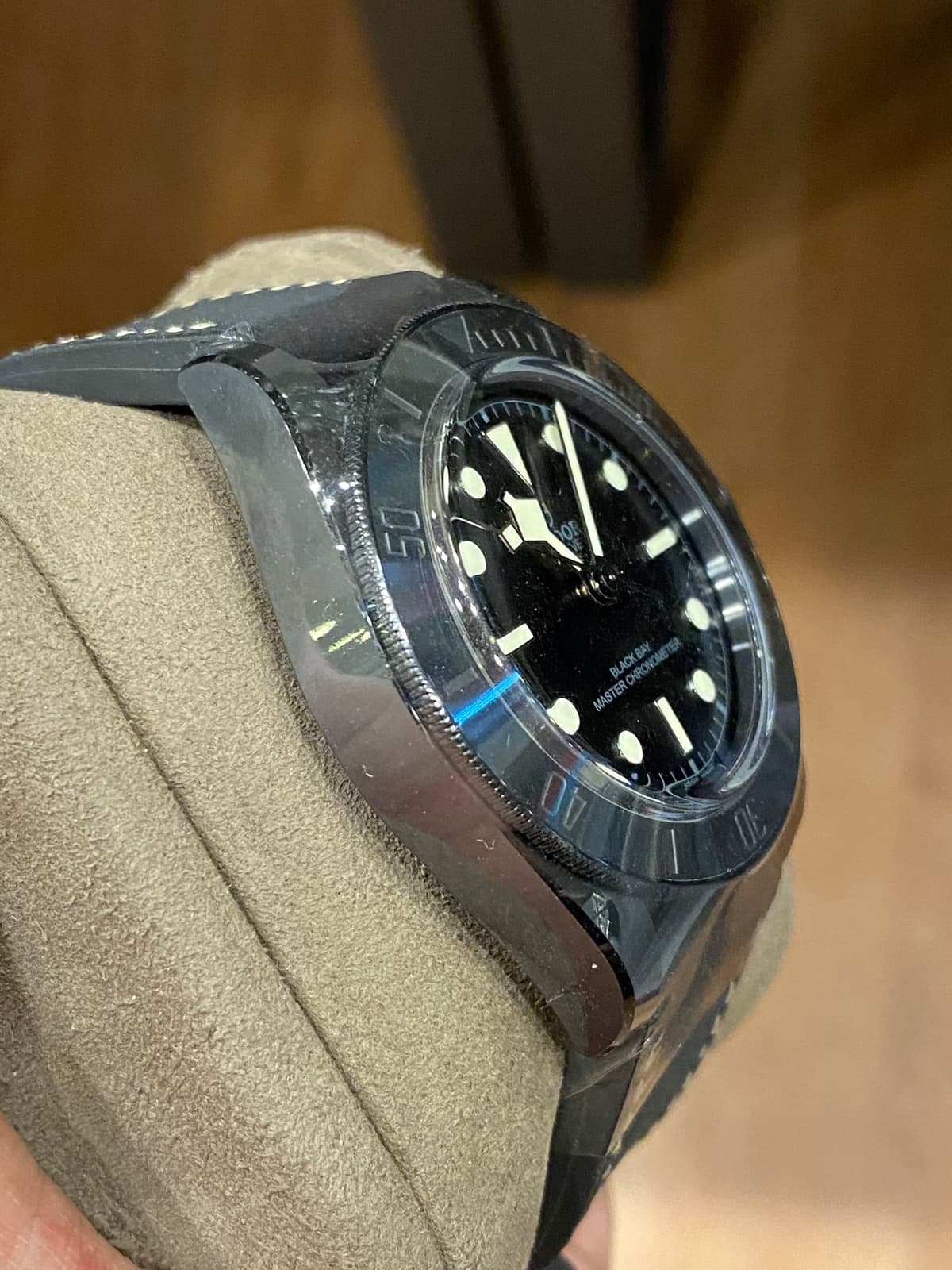 Thumb Black Bay Ceramic