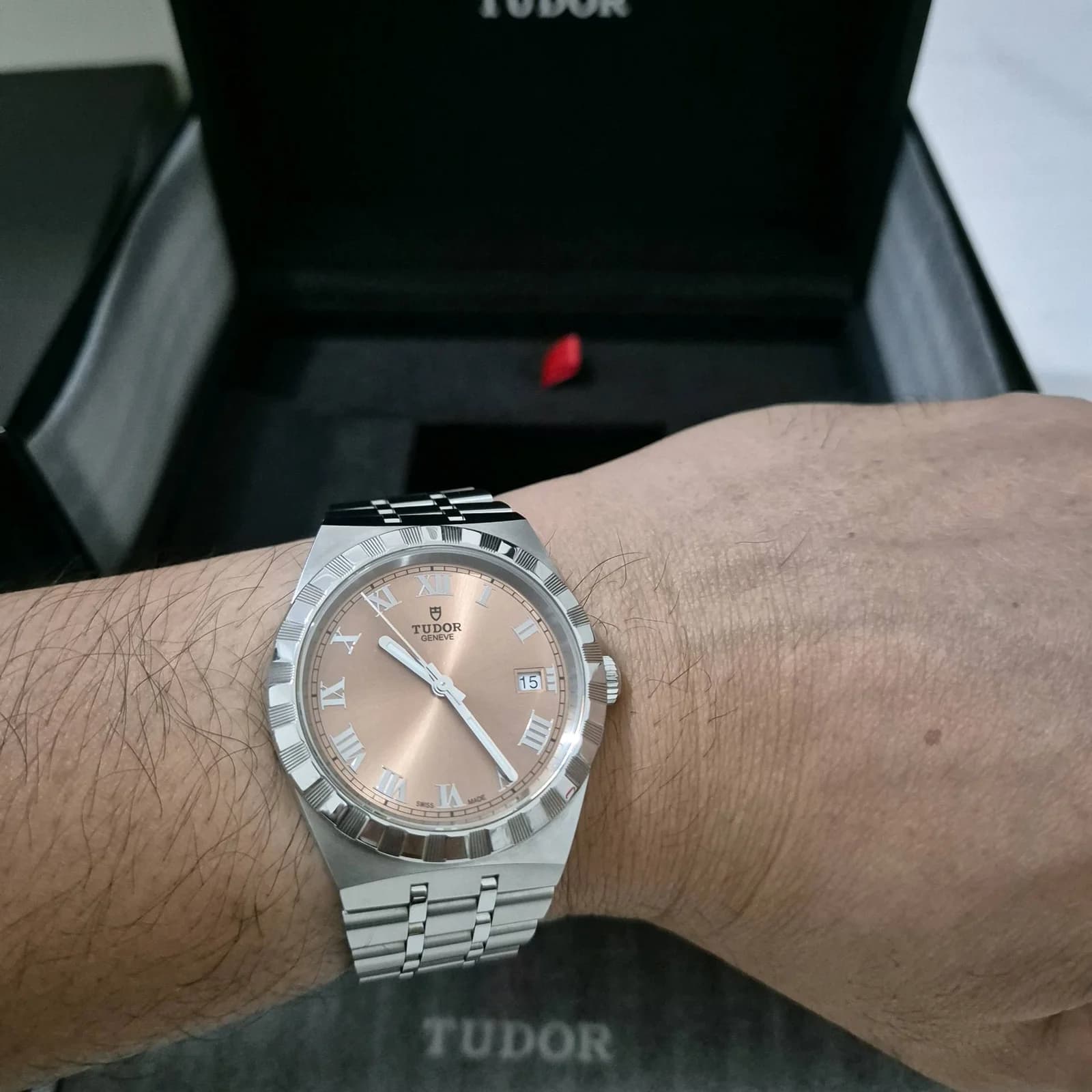 Thumb Royal Date 38 Stainless Steel / Salmon - Roman