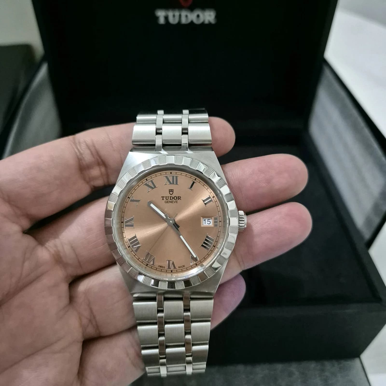 Thumb Royal Date 38 Stainless Steel / Salmon - Roman