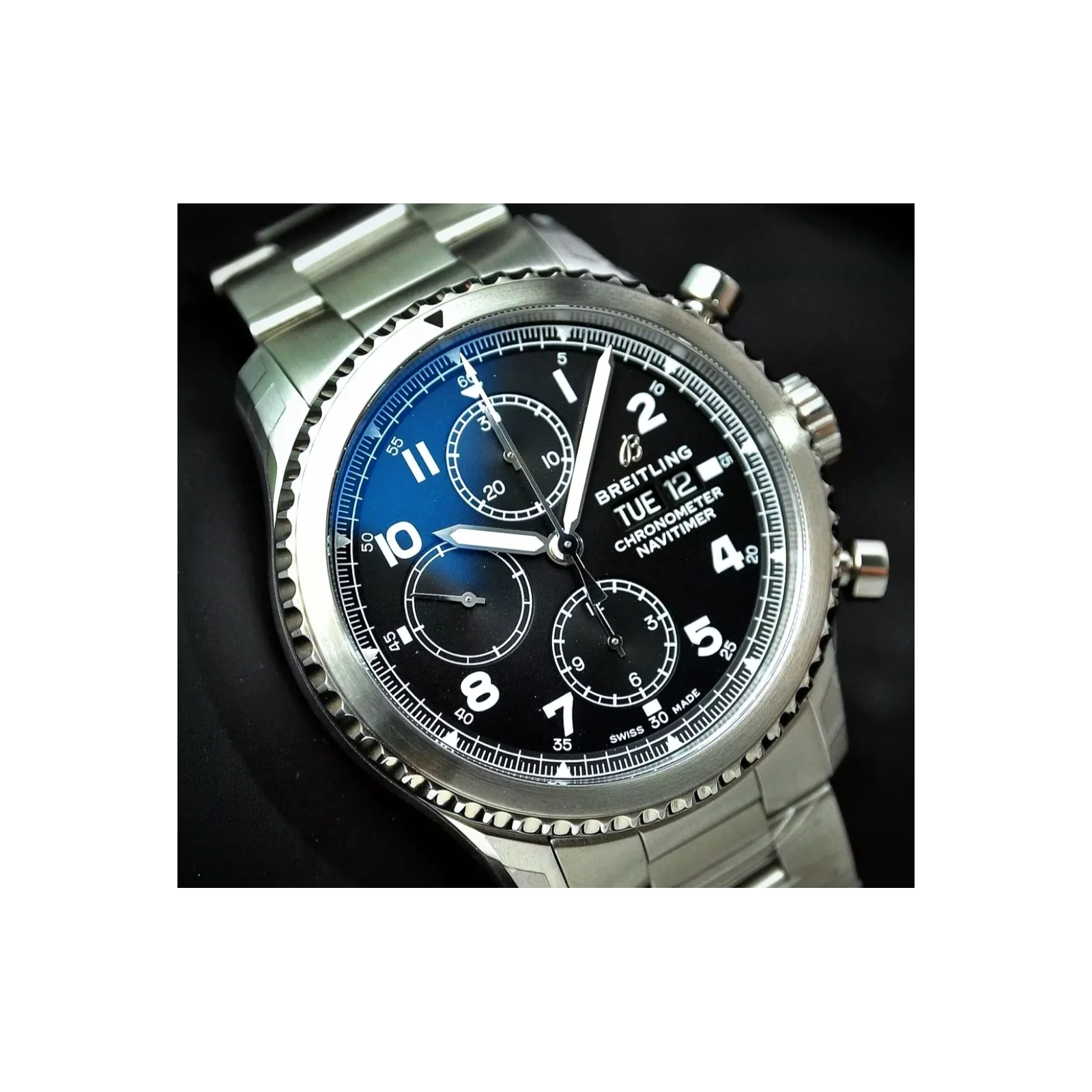 Thumb Aviator 8 Chronograph 43 Stainless Steel / Black / Bracelet