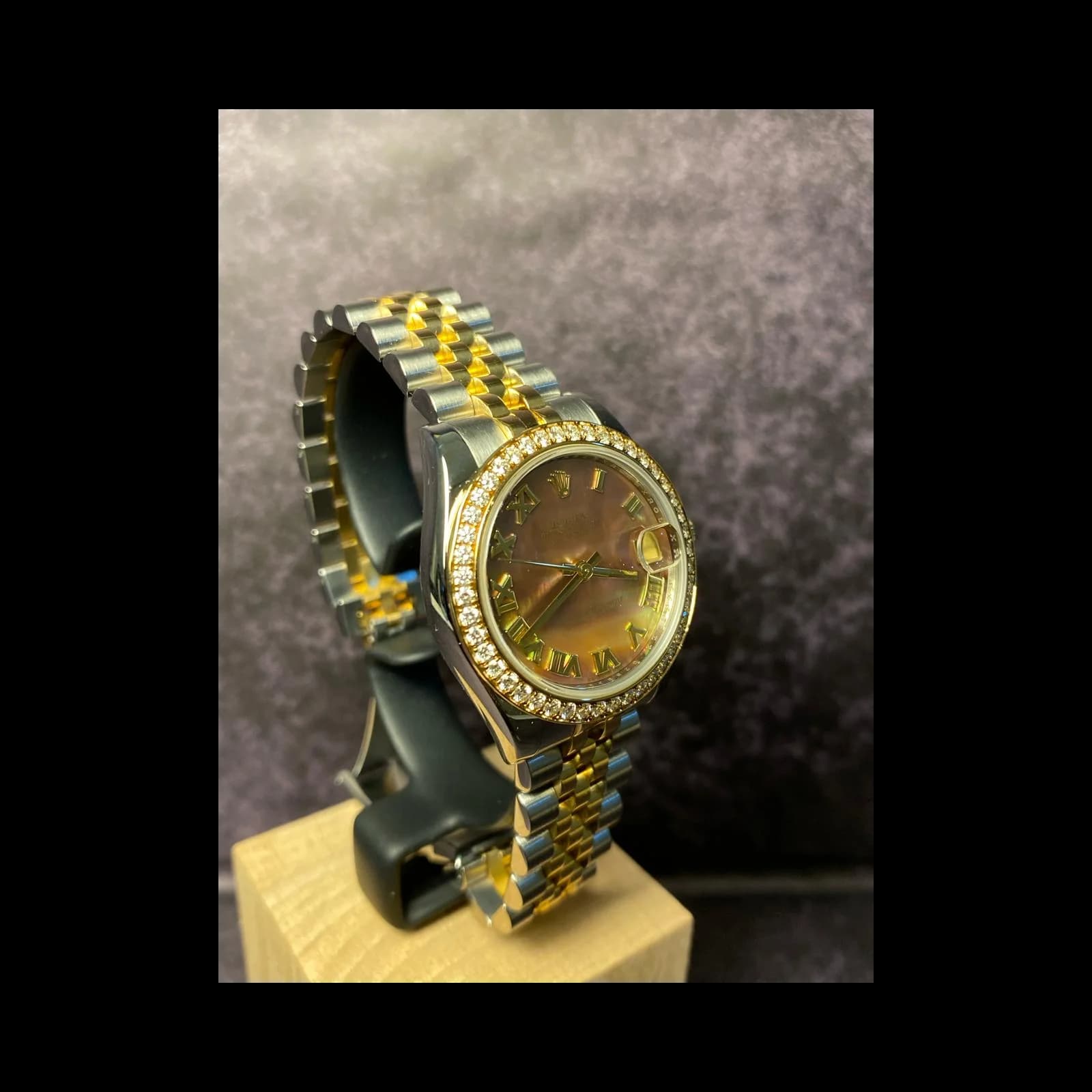 Thumb Datejust 31 Rolesor Yellow Diamond / Jubilee / Black MOP