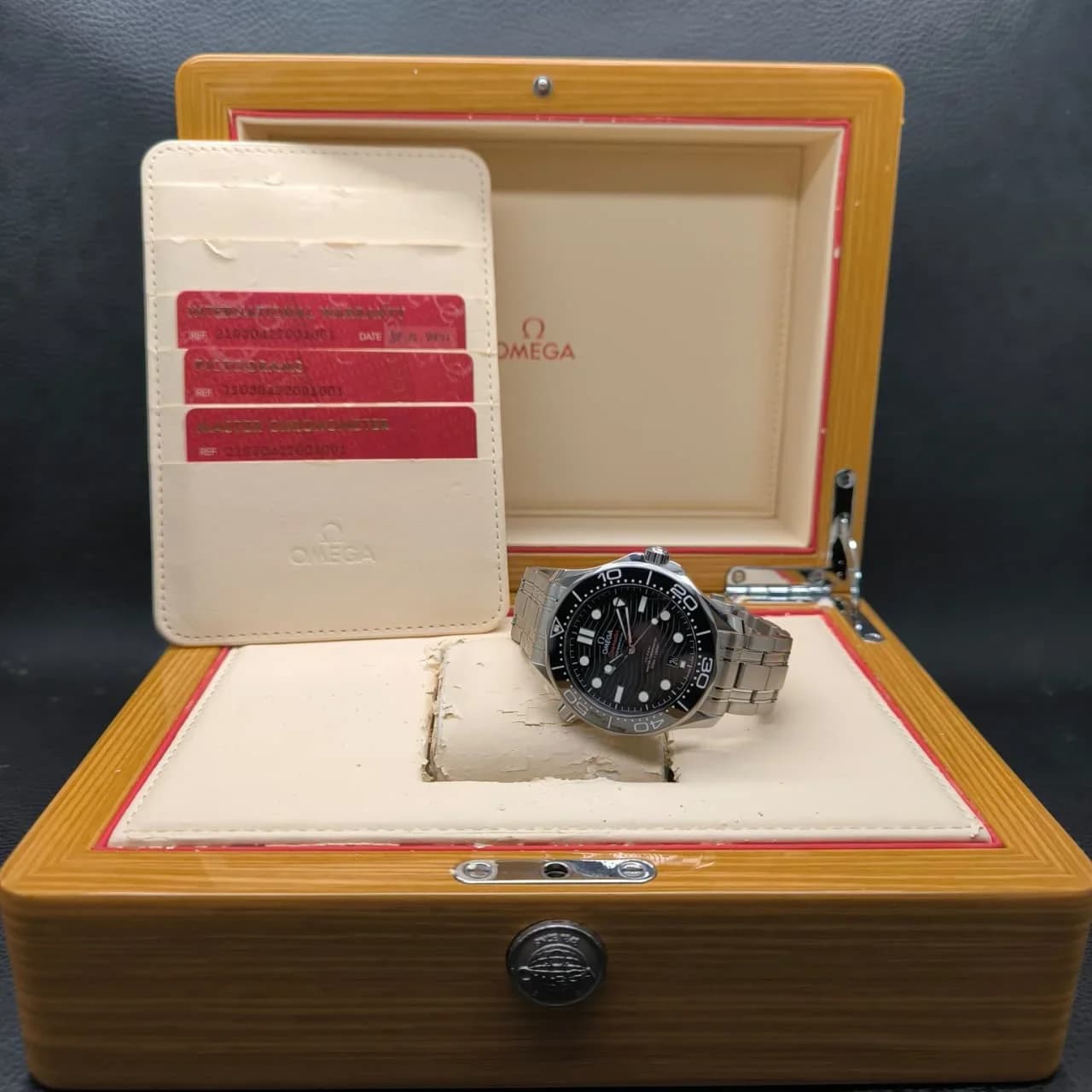 Thumb Seamaster Diver 300M Master Co-Axial 42 Stainless Steel / Black / Bracelet