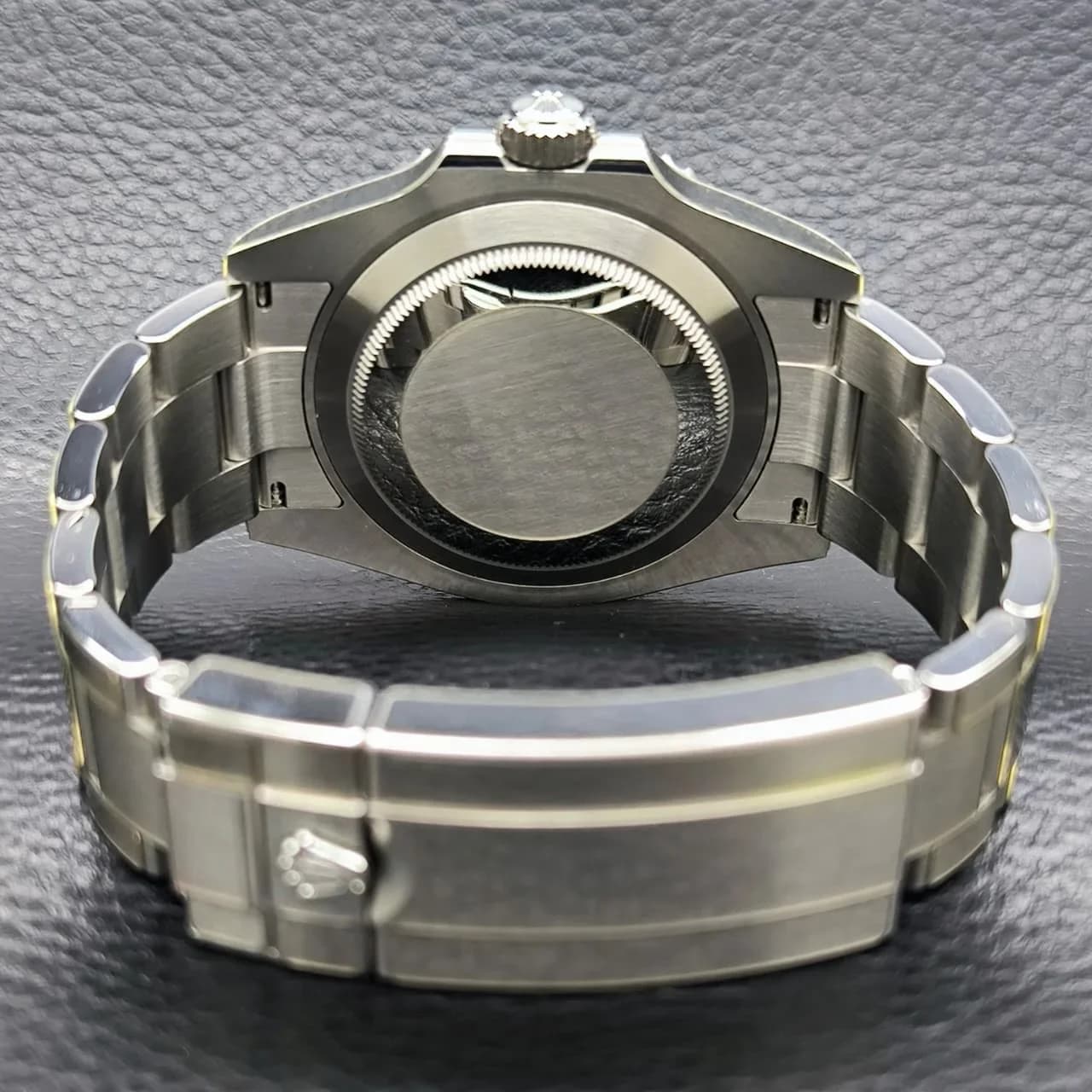 Thumb Submariner Date 41 Stainless Steel / Black / Green Cerachrom