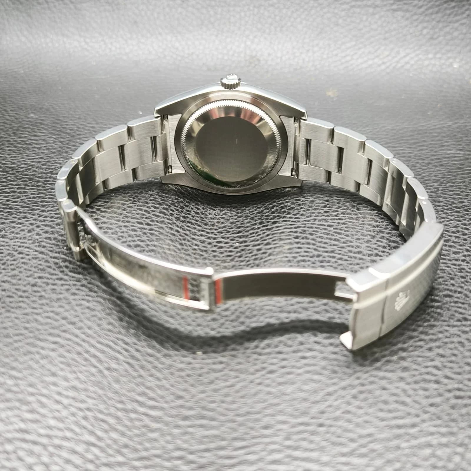 Thumb Oyster Perpetual 36 White Grape