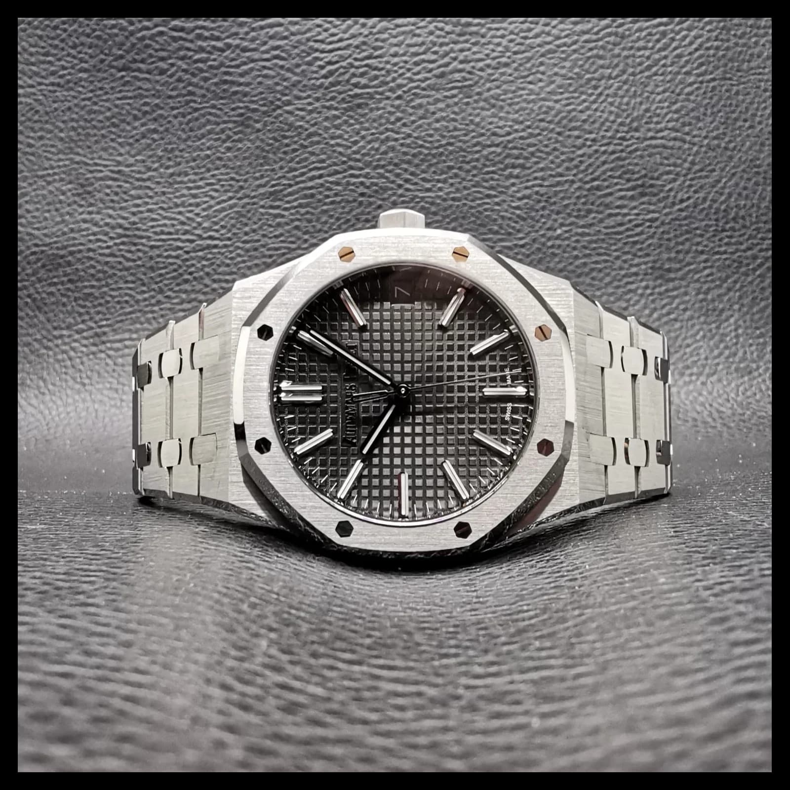 Thumb Royal Oak Selfwinding 41 Stainless Steel / Black / 50th Anniversary