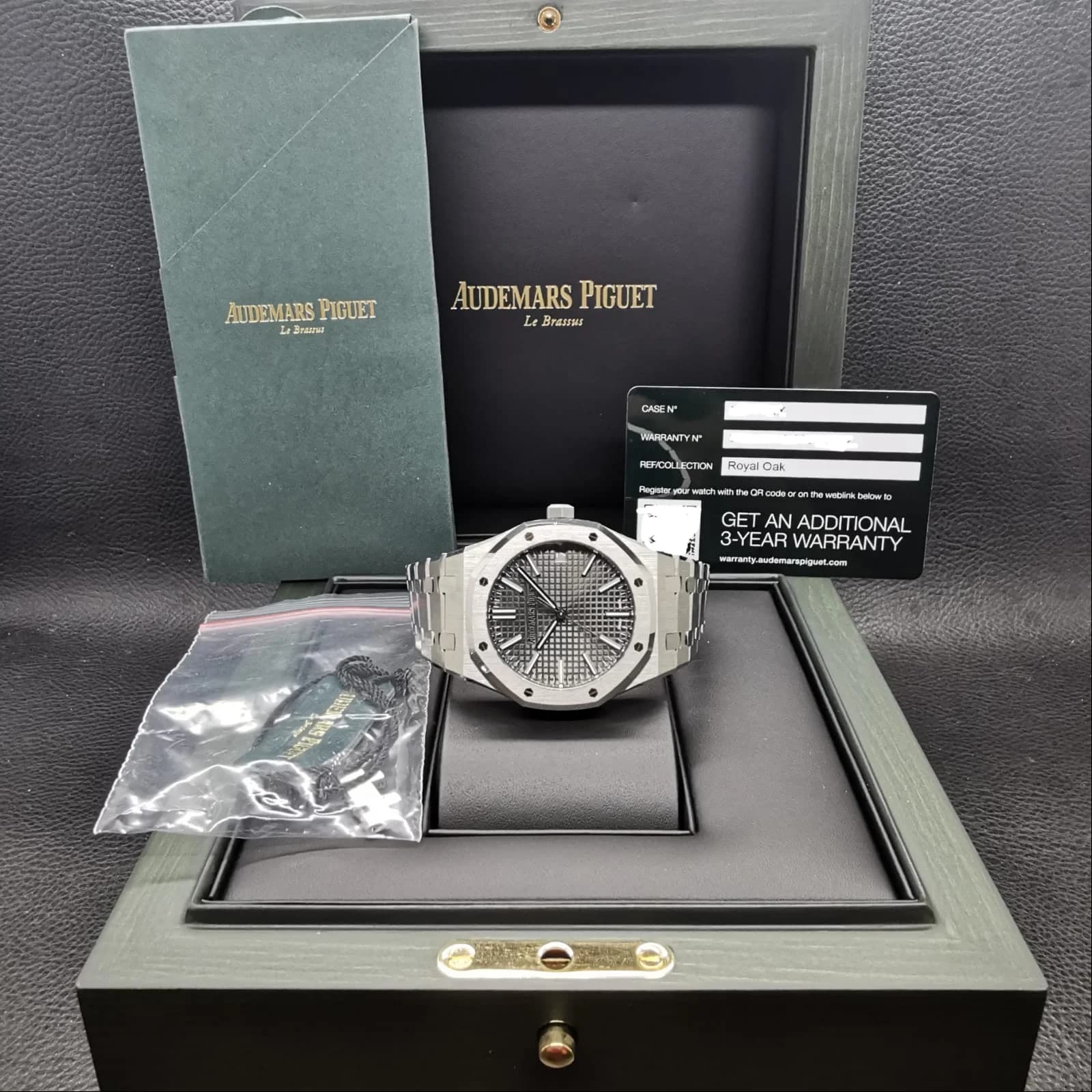 Thumb Royal Oak Selfwinding 41 Stainless Steel / Black / 50th Anniversary
