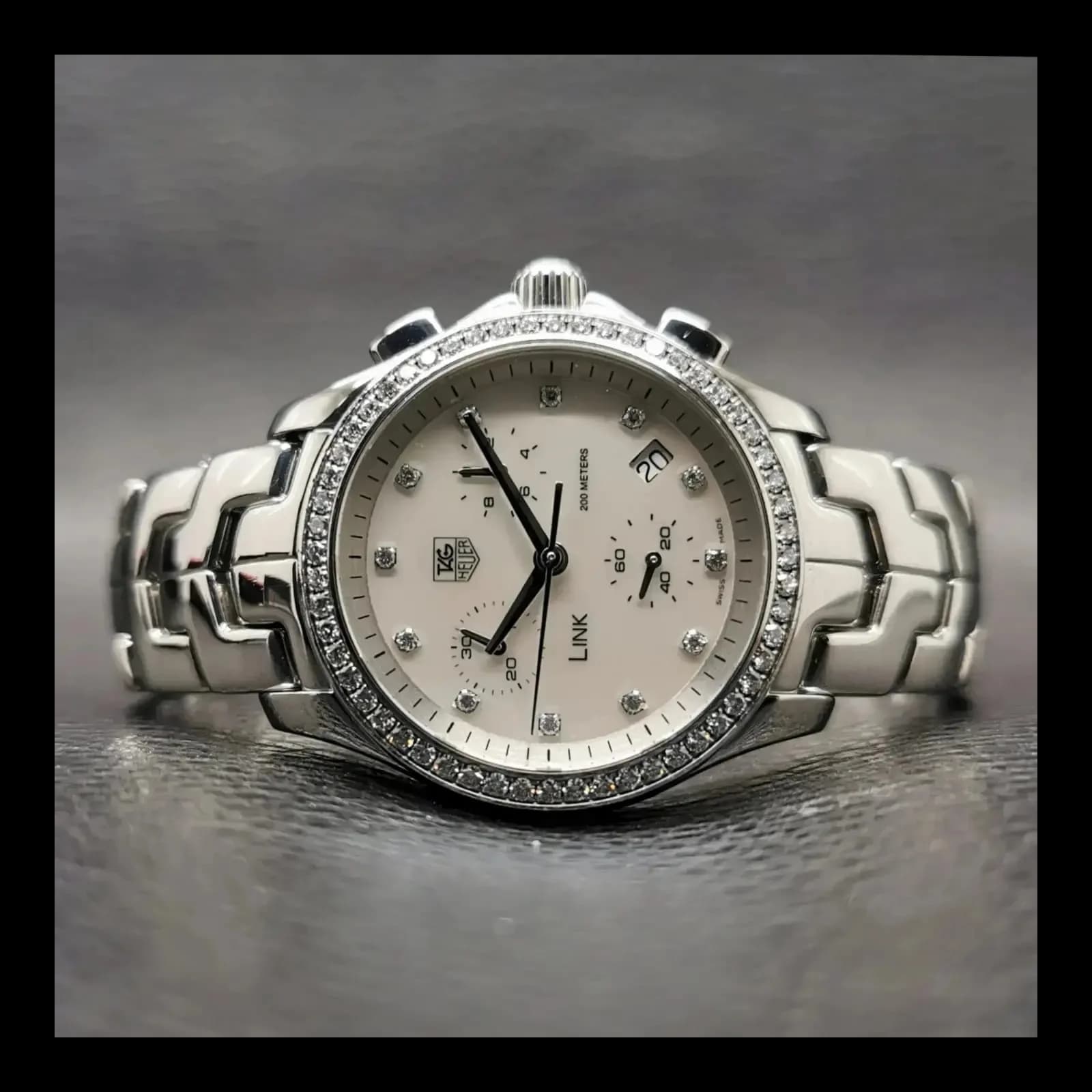Thumb Link 33 Chronograph Quartz / Mother of Pearl