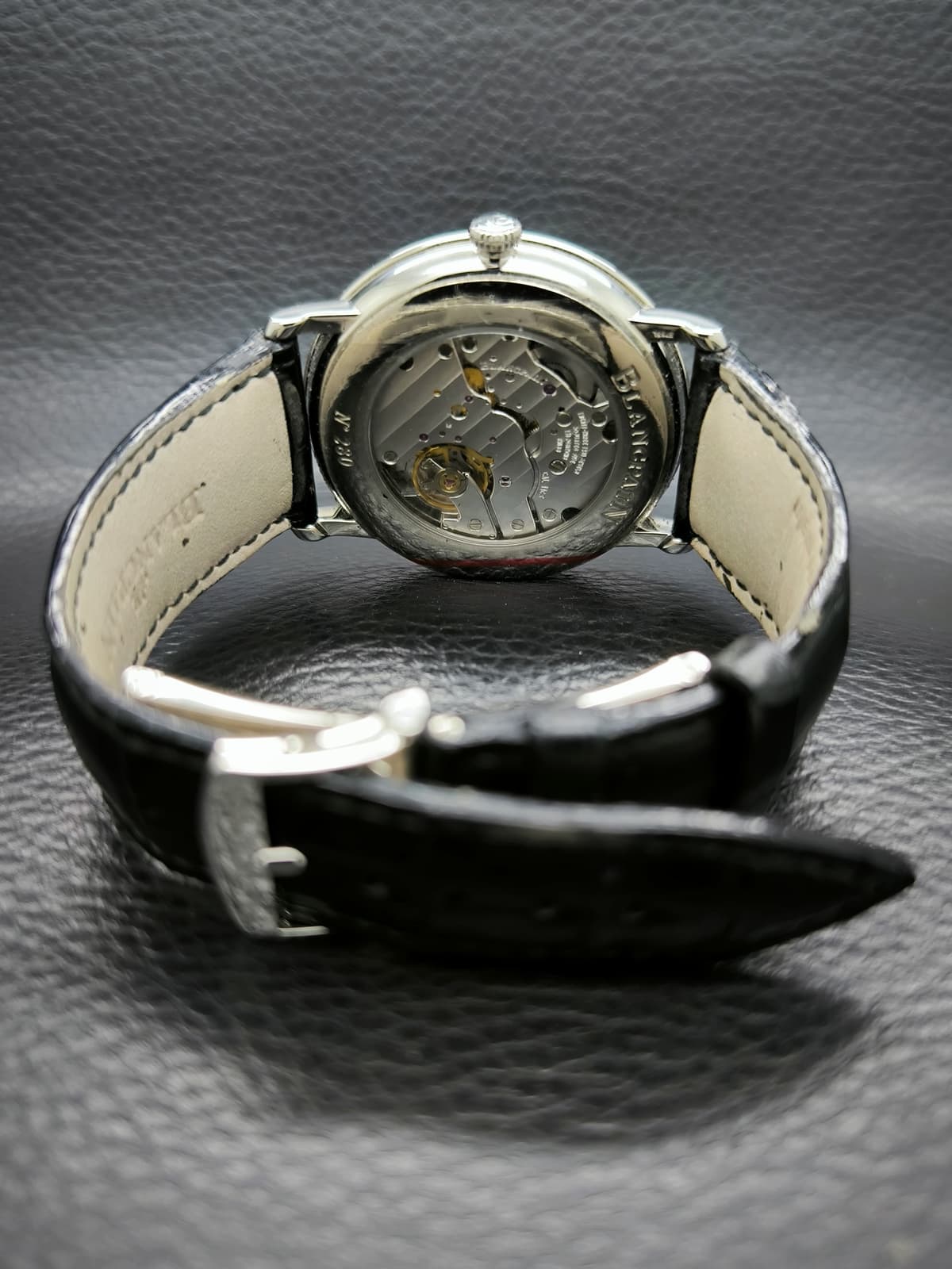 Thumb Villeret Ultraplate Power Reserve Date Stainless Steel / White