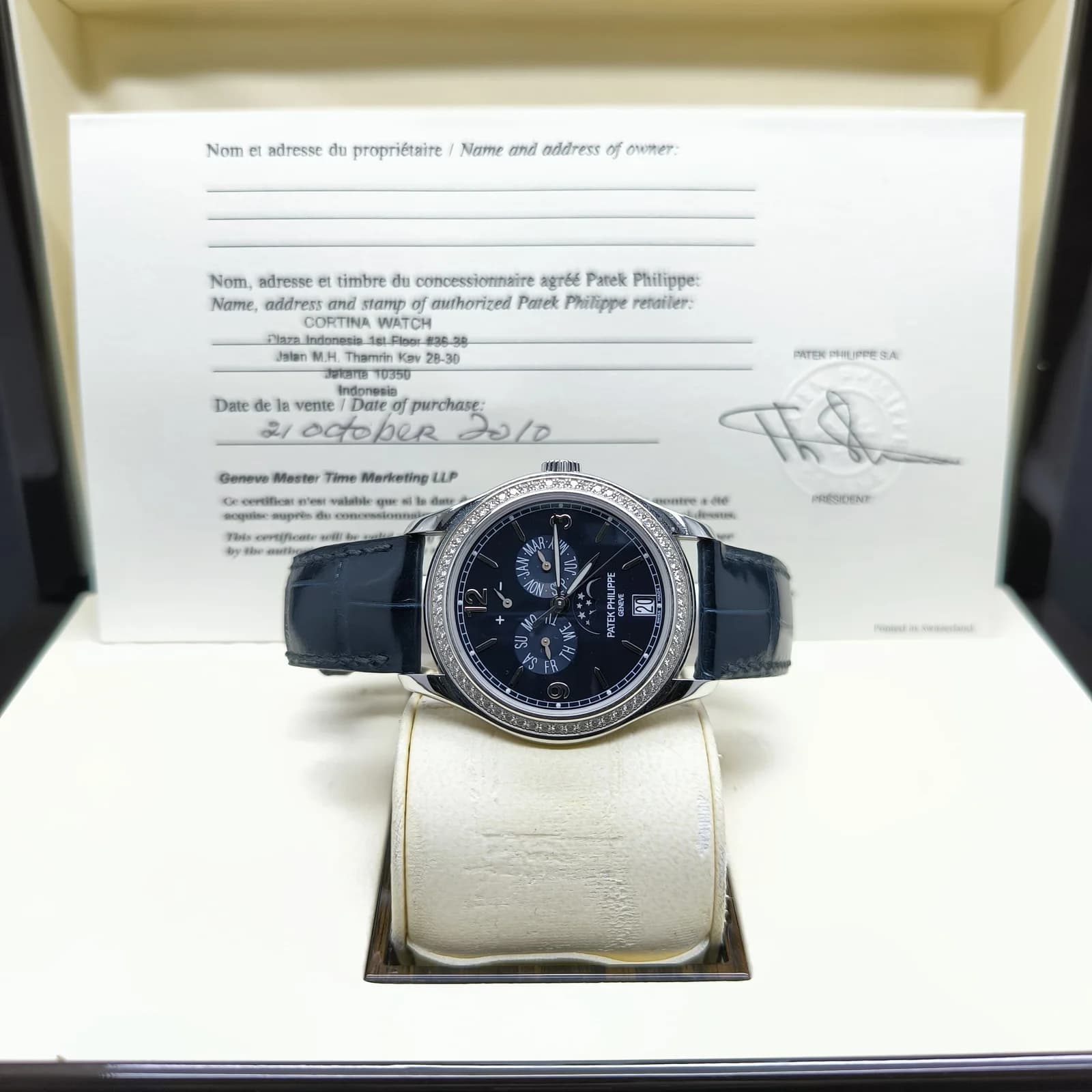 Thumb Annual Calendar 5147 White Gold / Navy Blue
