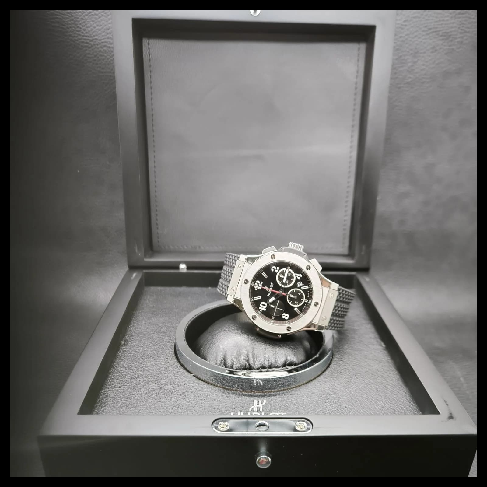 Thumb Big Bang Original 44 Stainless Steel / Black / Rubber