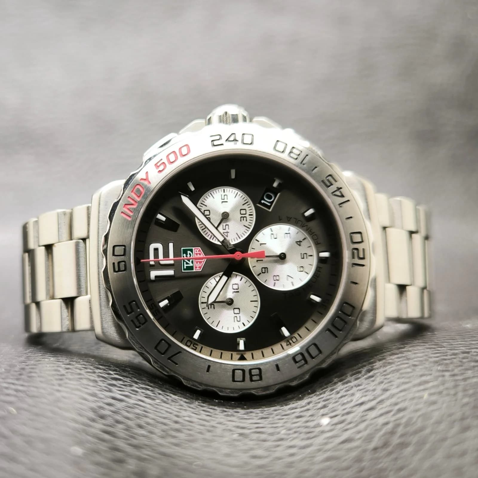 Thumb Formula 1 Quartz Chronograph 42 Stainless Steel / Indy 500 / Bracelet