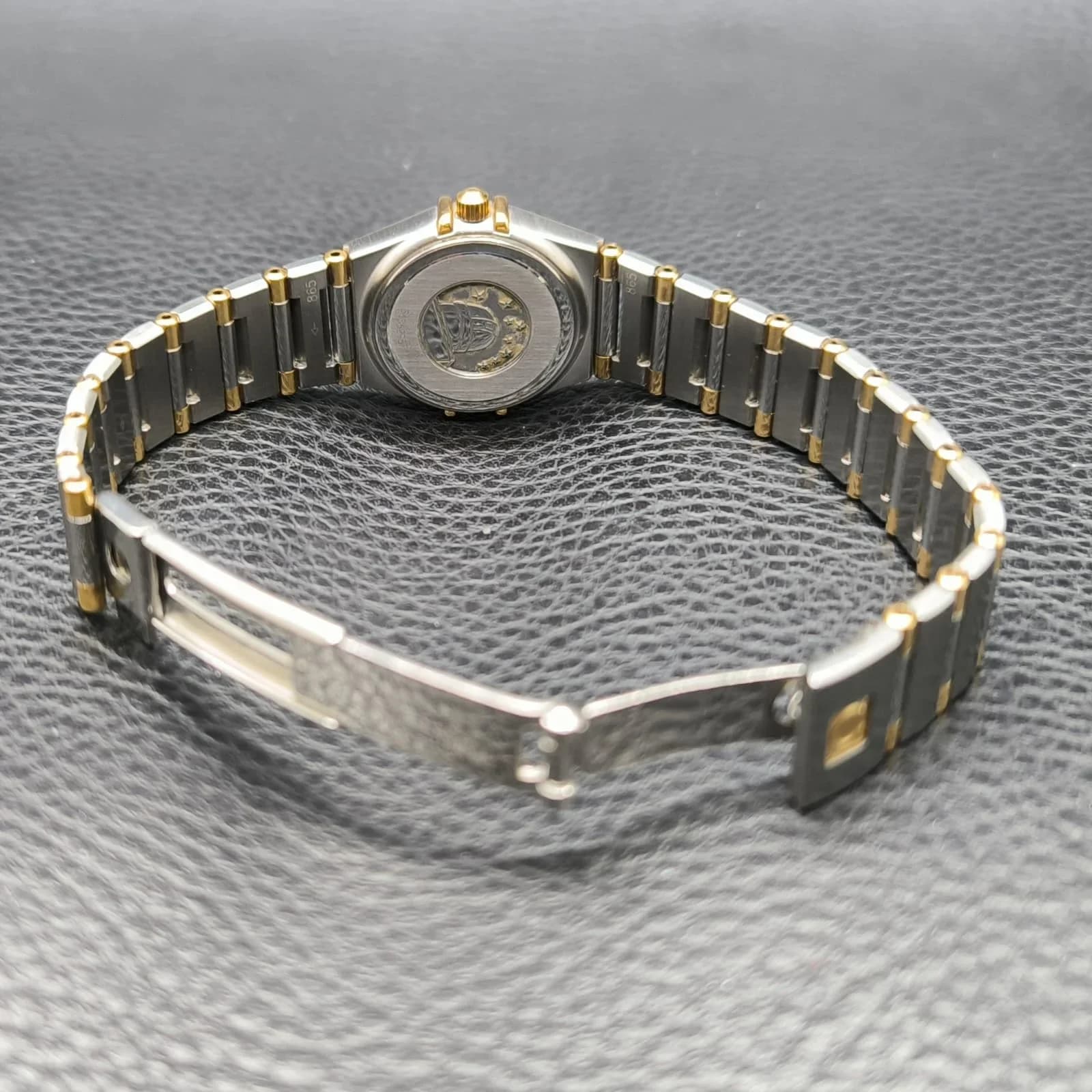 Thumb Constellation Quartz 22.5 Stainless Steel / Yellow Gold / Silver