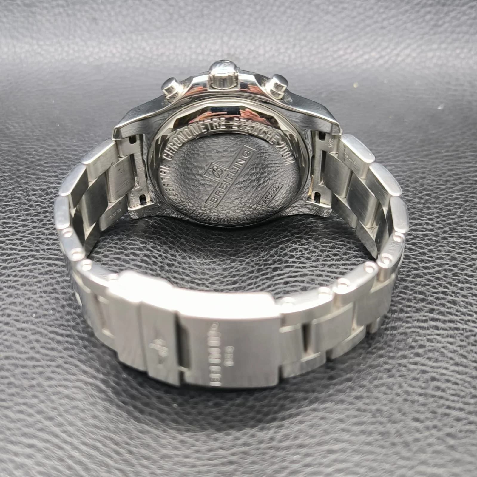 Thumb Colt Chronograph Automatic Stainless Steel / Volcano Black / Bracelet