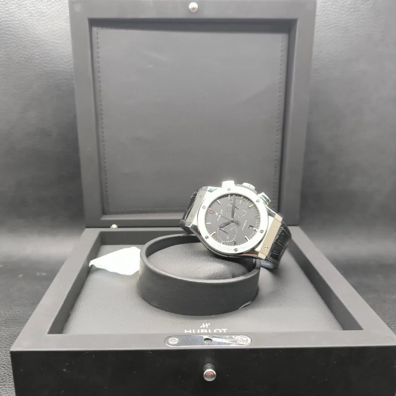 Thumb Classic Fusion 45 Chronograph Titanium / Black / Alligator