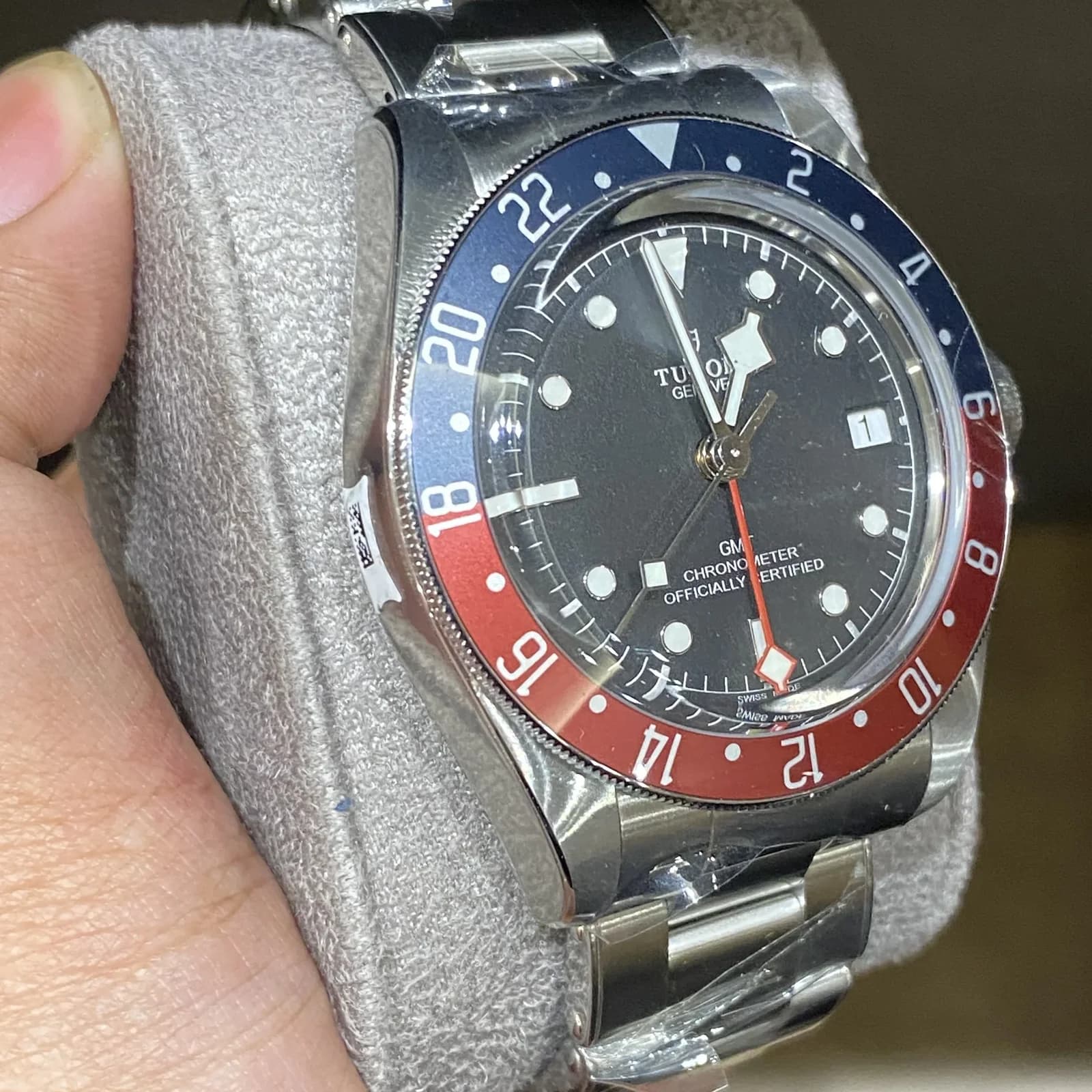 Thumb Black Bay GMT Stainless Steel / Black / Pepsi / Bracelet