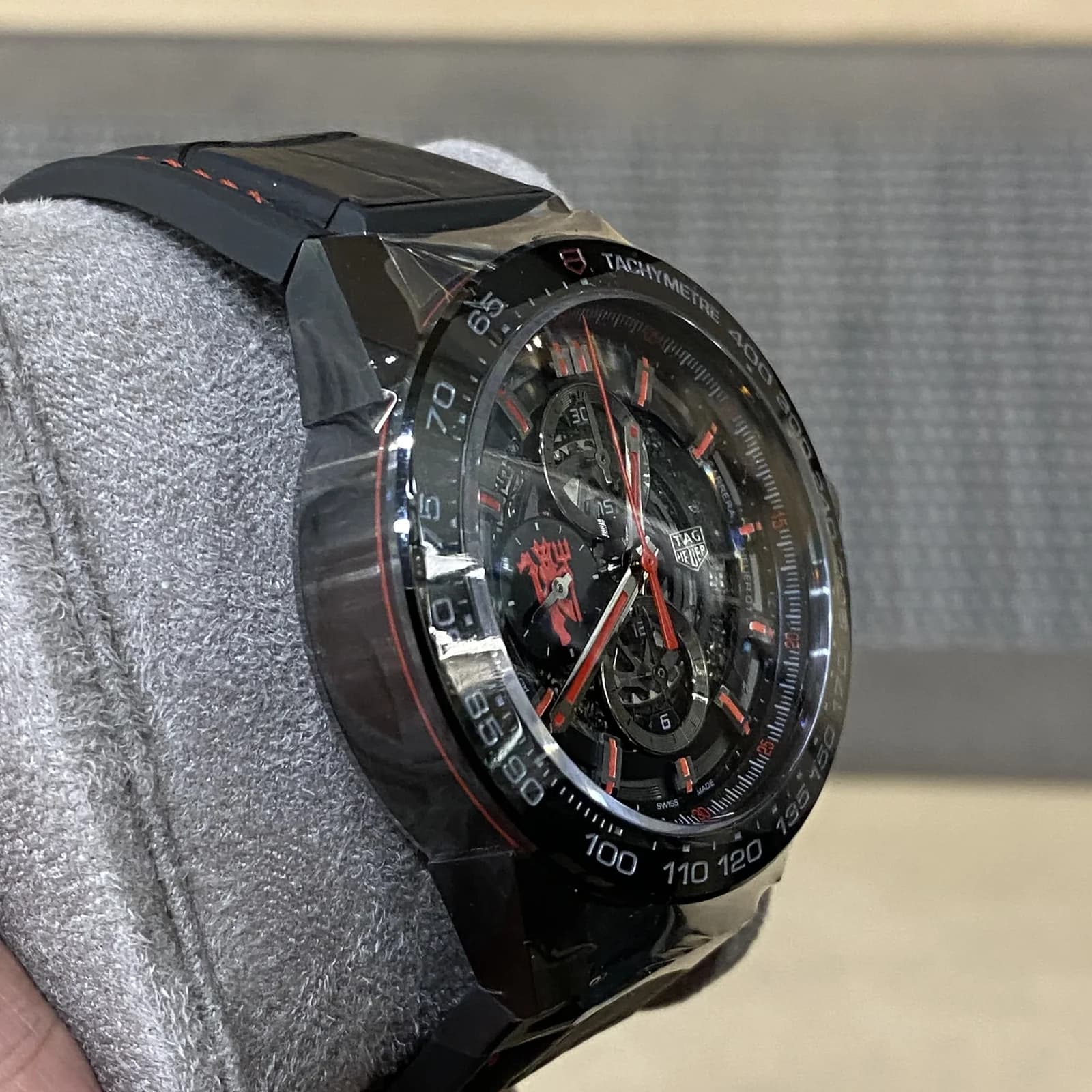Thumb Carrera Calibre Heuer 01 45 Stainless Steel / Skeleton / Alligator / Manchester United