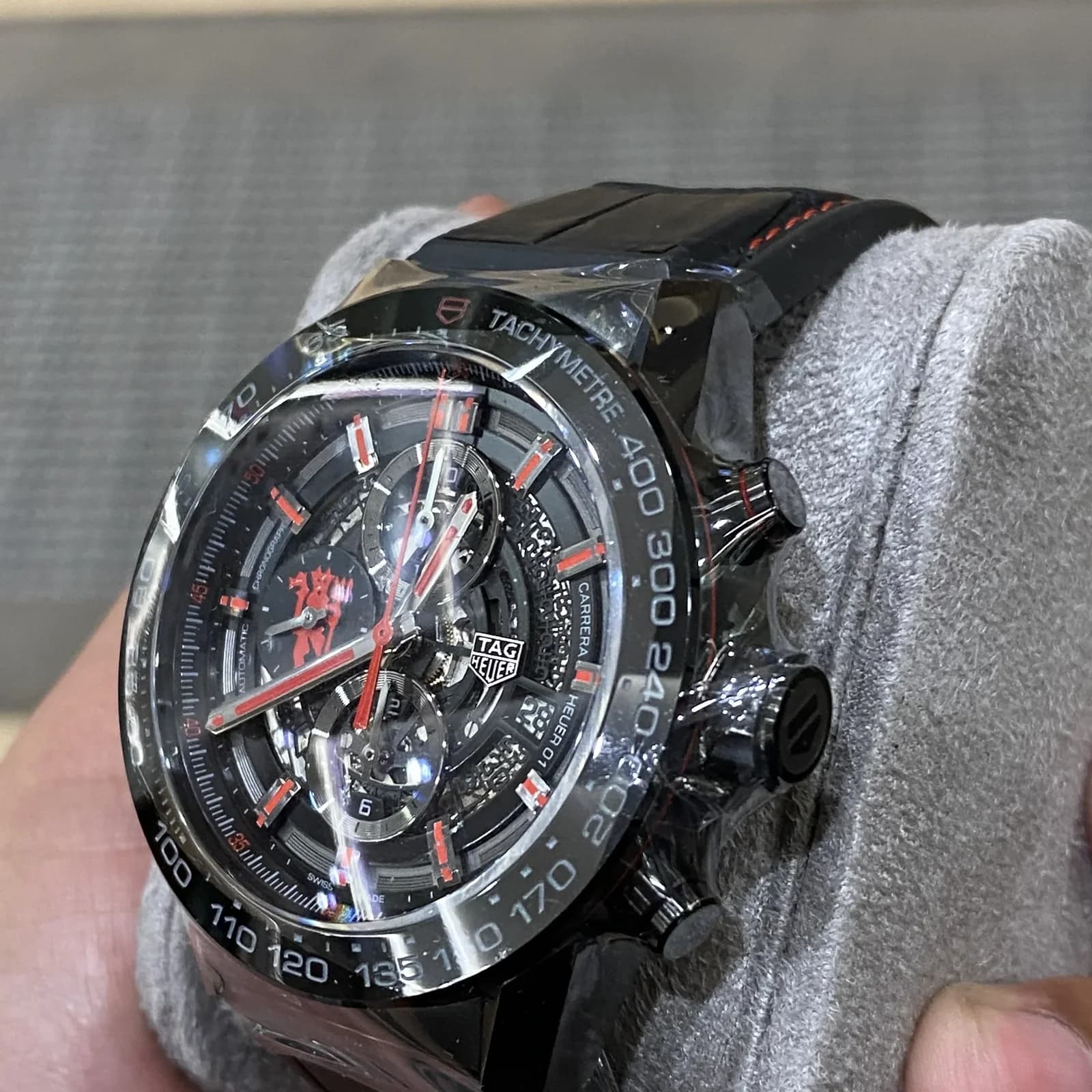 Thumb Carrera Calibre Heuer 01 45 Stainless Steel / Skeleton / Alligator / Manchester United