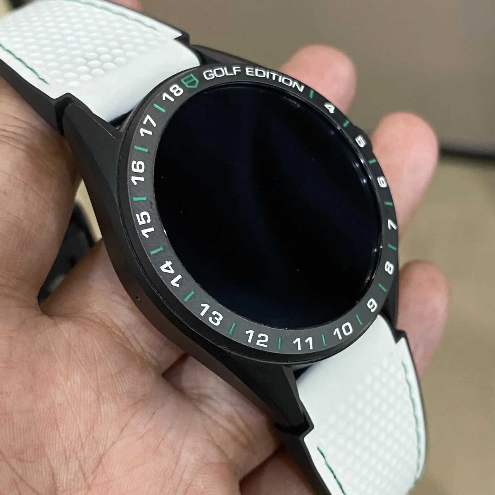 Thumb Connected Calibre E4 Golf Edition