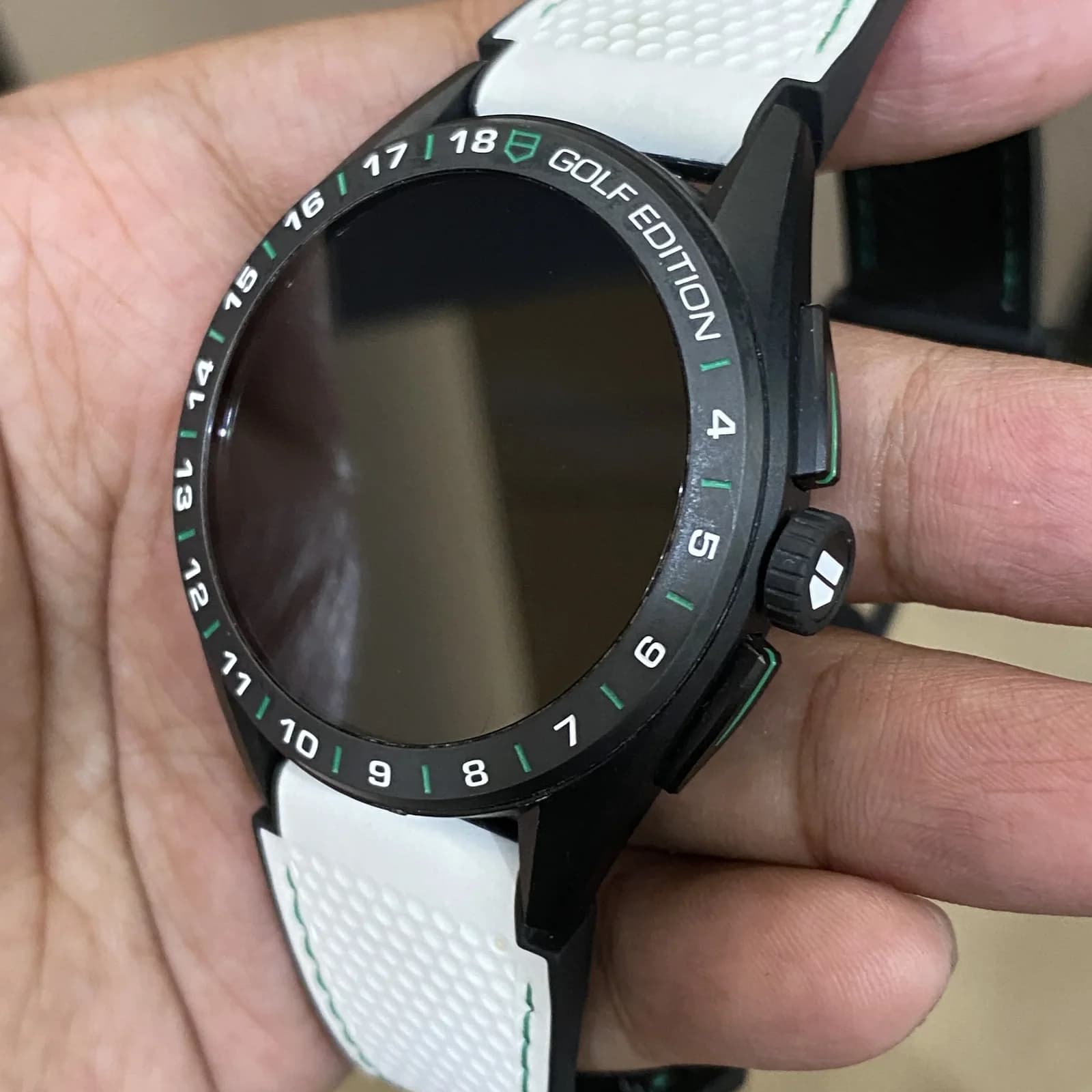 Thumb Connected Calibre E4 Golf Edition