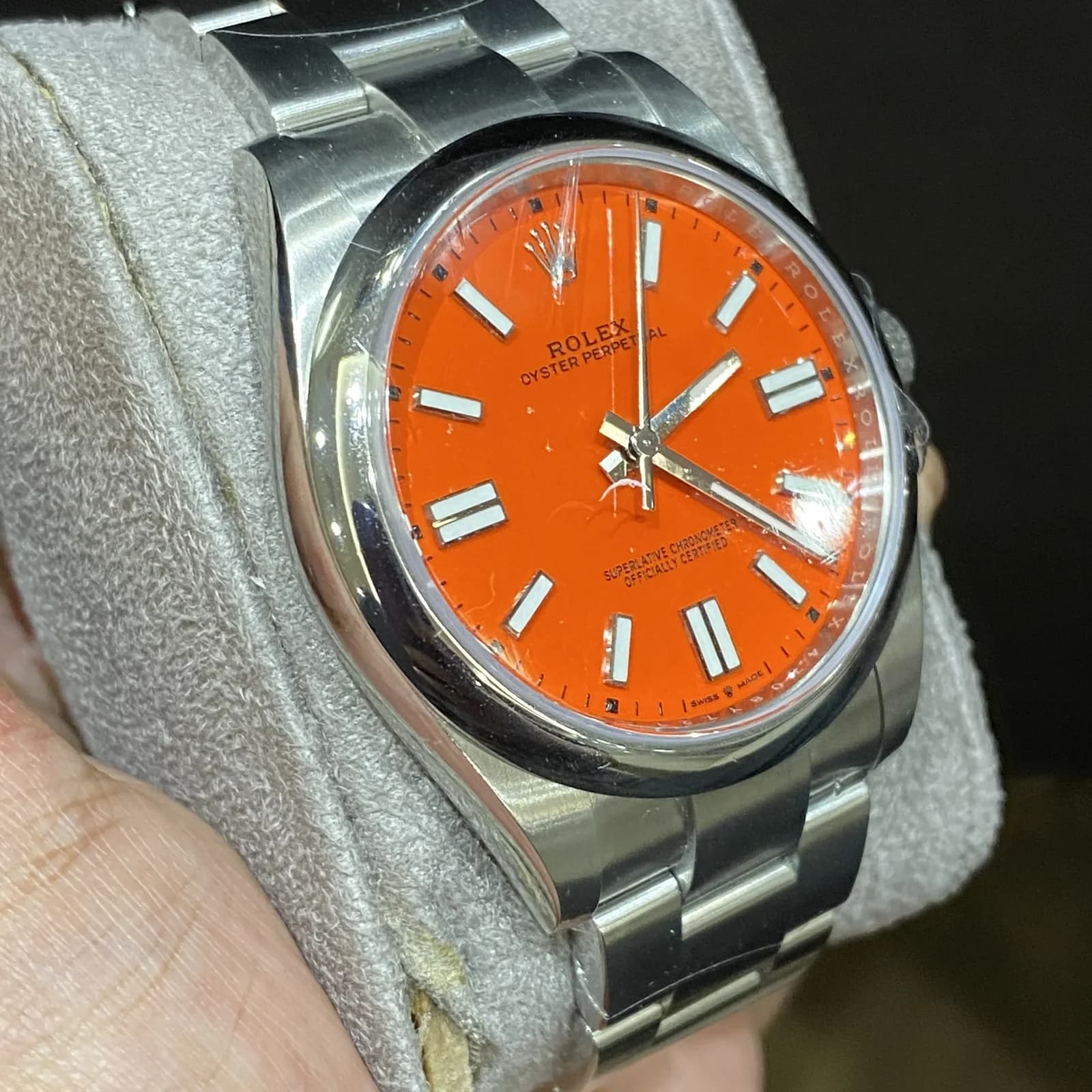 Thumb Oyster Perpetual 41 Stainless Steel / Red