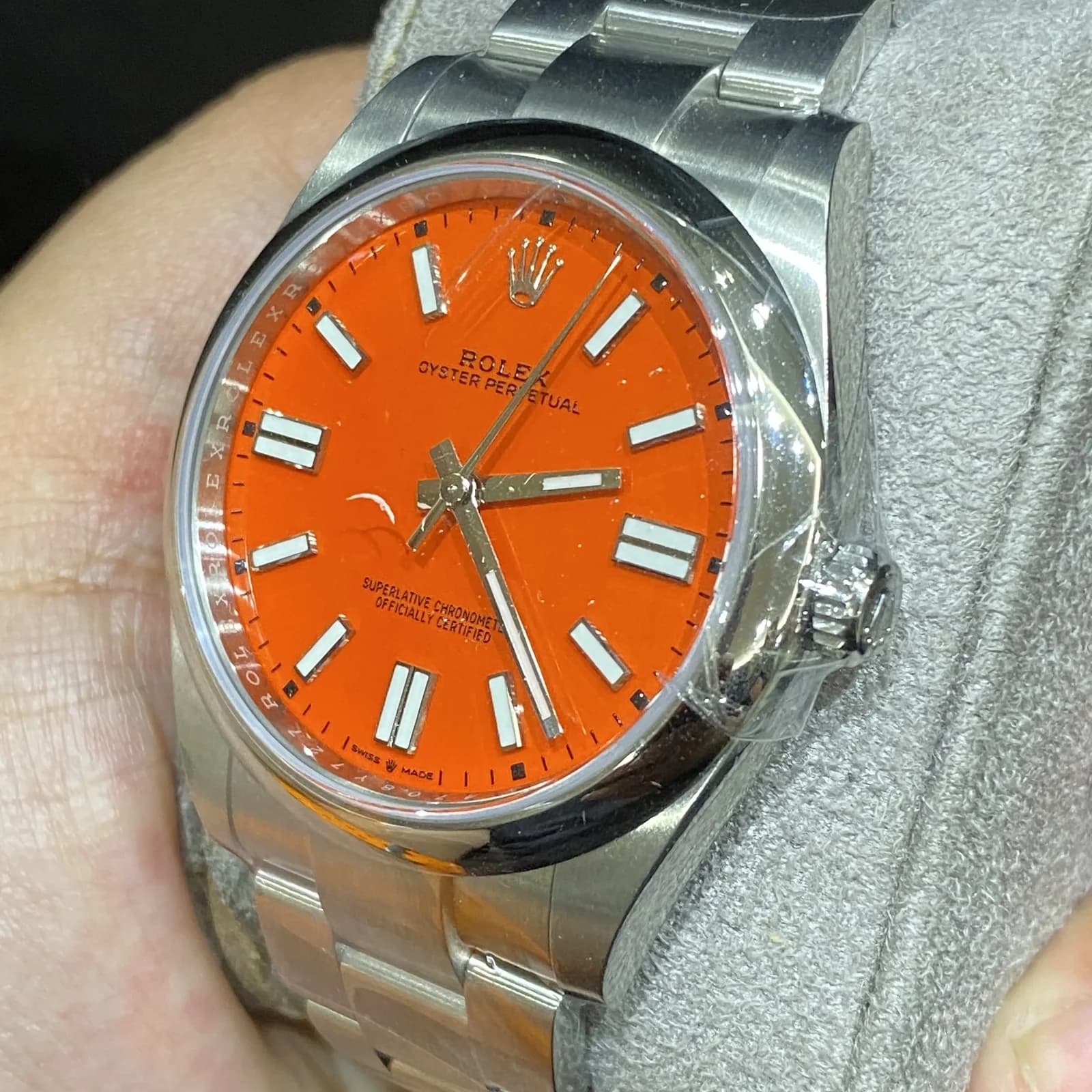 Thumb Oyster Perpetual 41 Stainless Steel / Red
