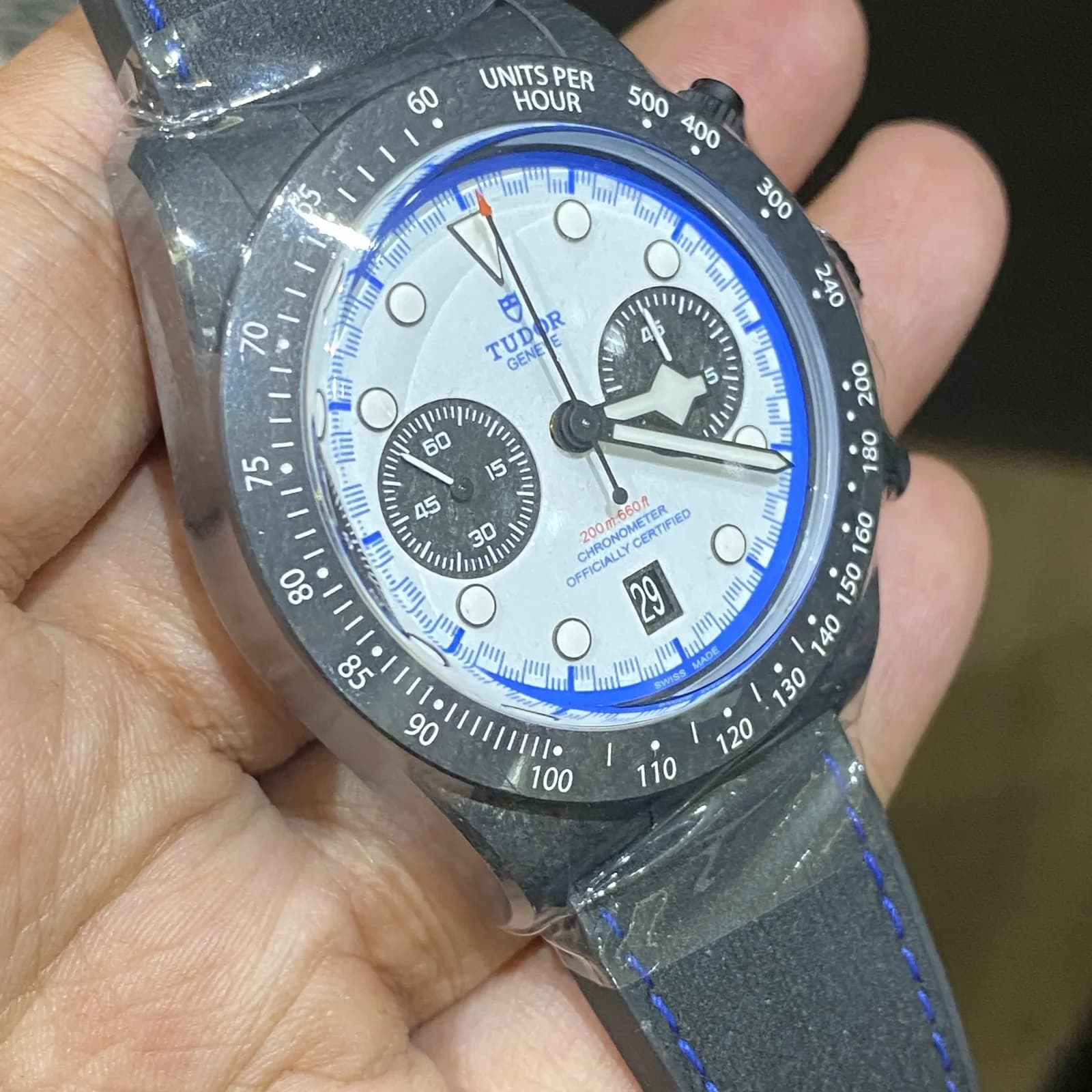 Thumb Black Bay Chronograph ‘Carbon 25’