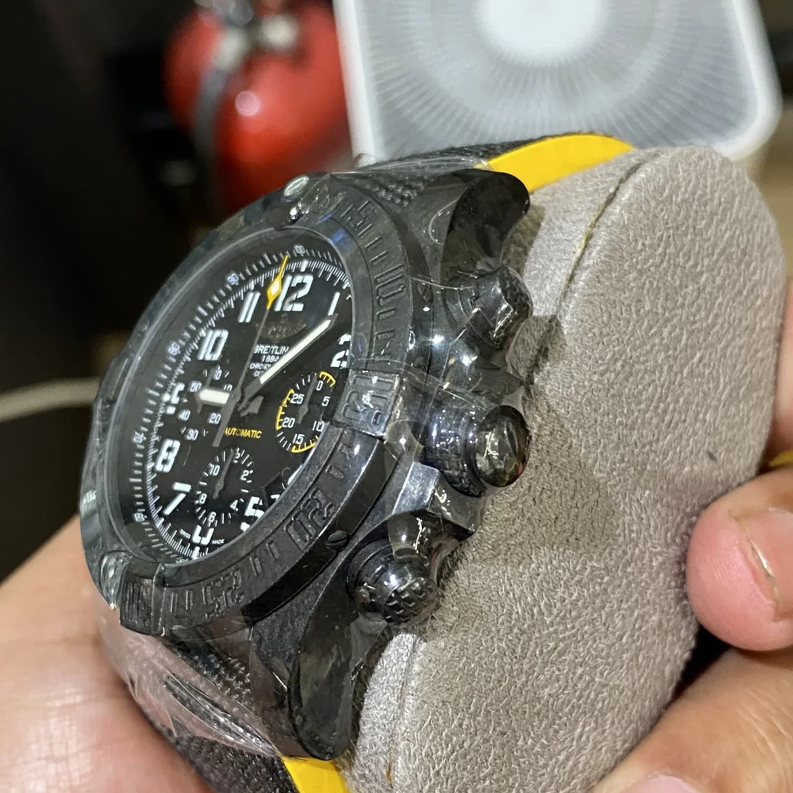 Thumb Avenger Hurricane 45 Breitlight / Volcano Black / Military Rubber / Folding