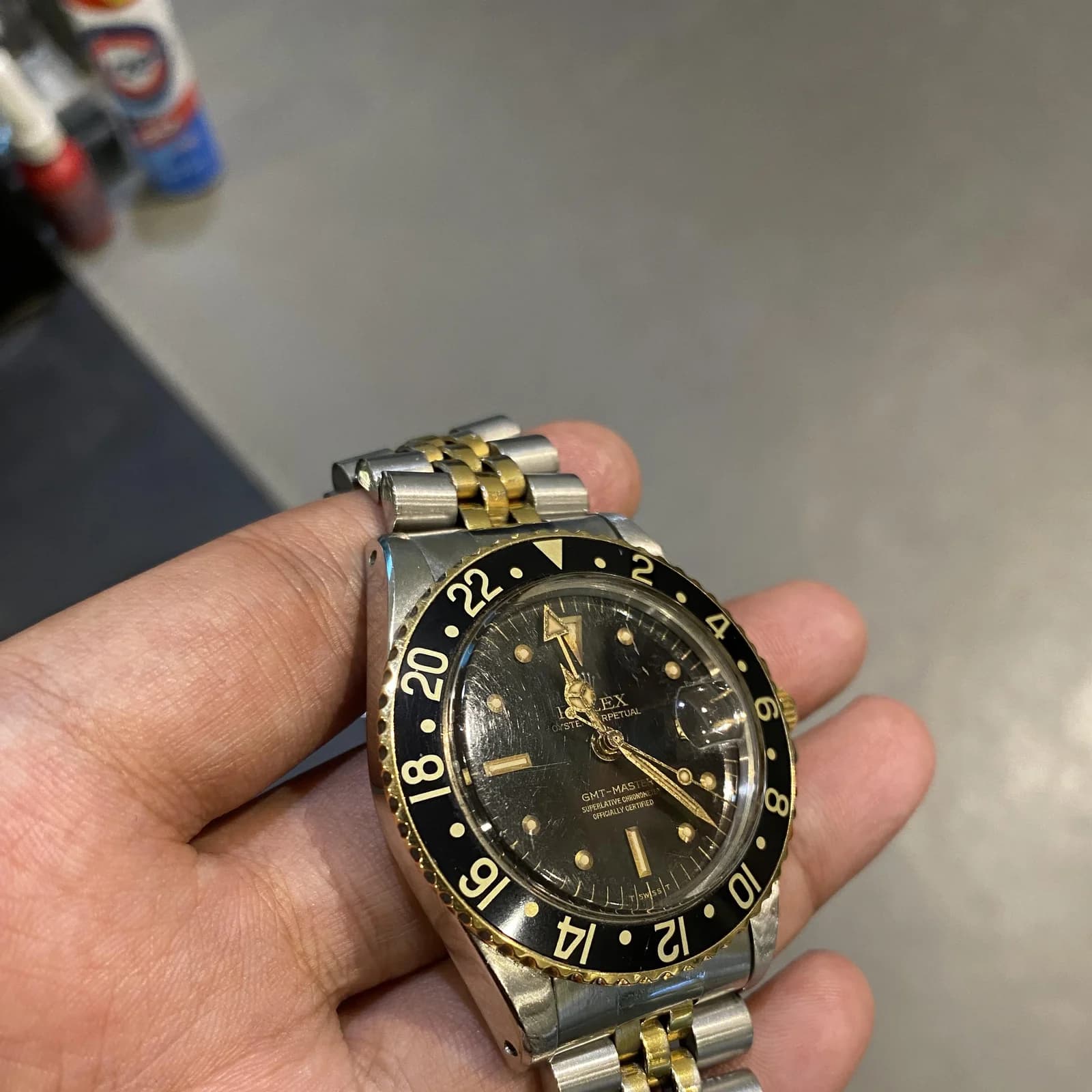 Thumb Rolex GMT Master 1675 Black Nipple Gilt Dial