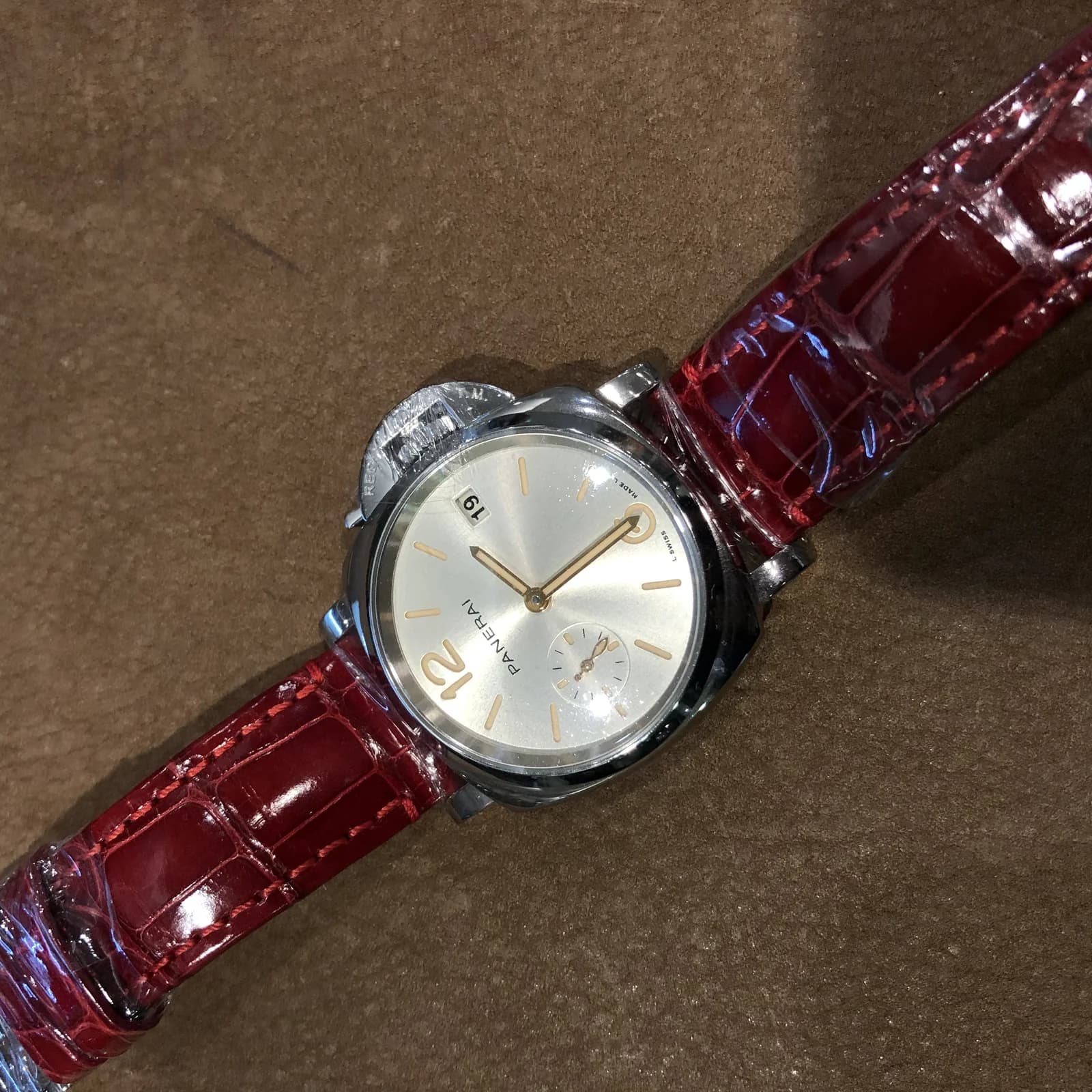 Thumb Luminor Due 38 Automatic Stainless Steel / Silver