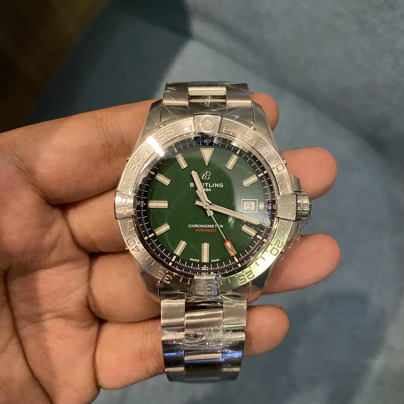 Thumb Avenger Automatic 42 / Green / Stainless Steel