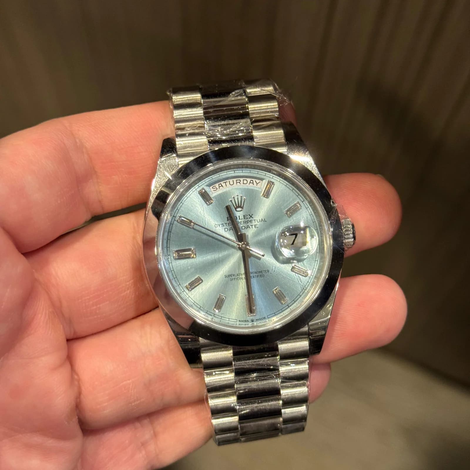 Thumb Day-Date 40 Platinum / Ice Blue Diagonal Diamond