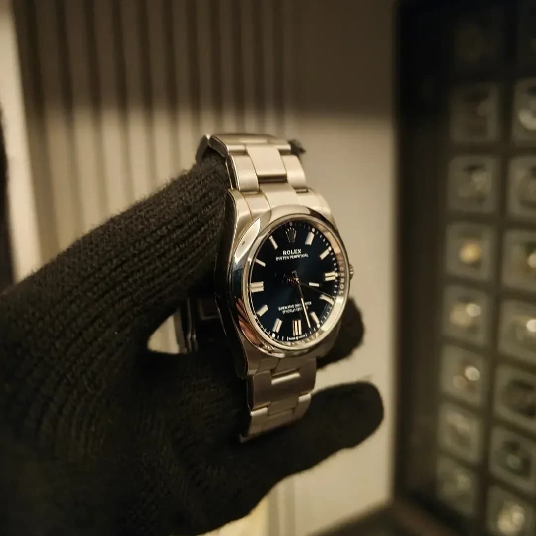 Thumb Oyster Perpetual 36 Stainless Steel / Blue