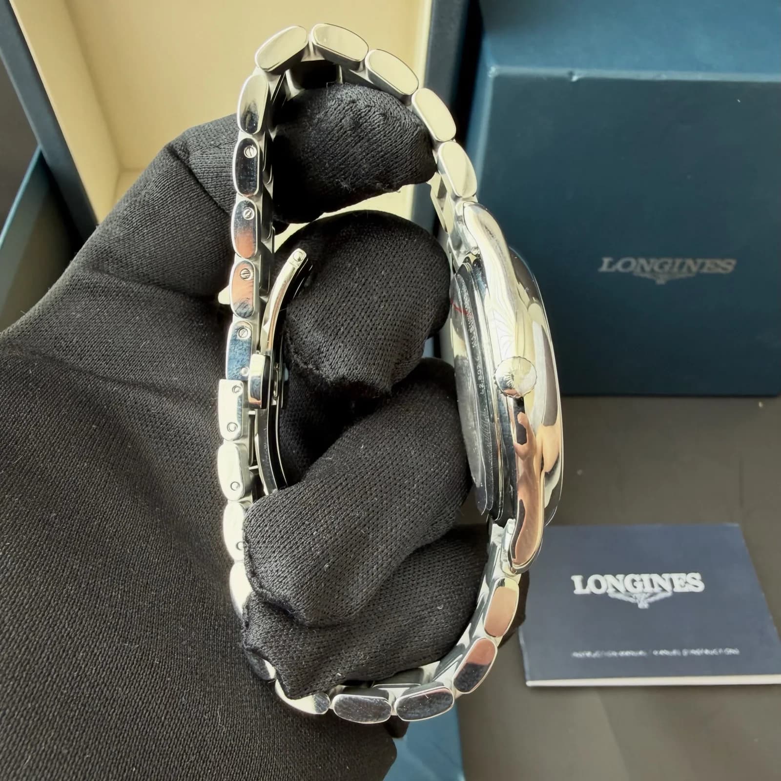 Thumb Master Collection 42 World Time Stainless Steel / Silver-Arabic / Bracelet
