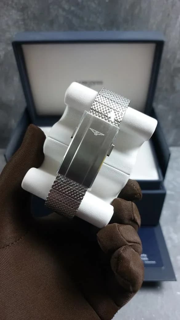 Thumb Hydroconquest Automatic 39 Stainless Steel / Frosted Blue / Mesh