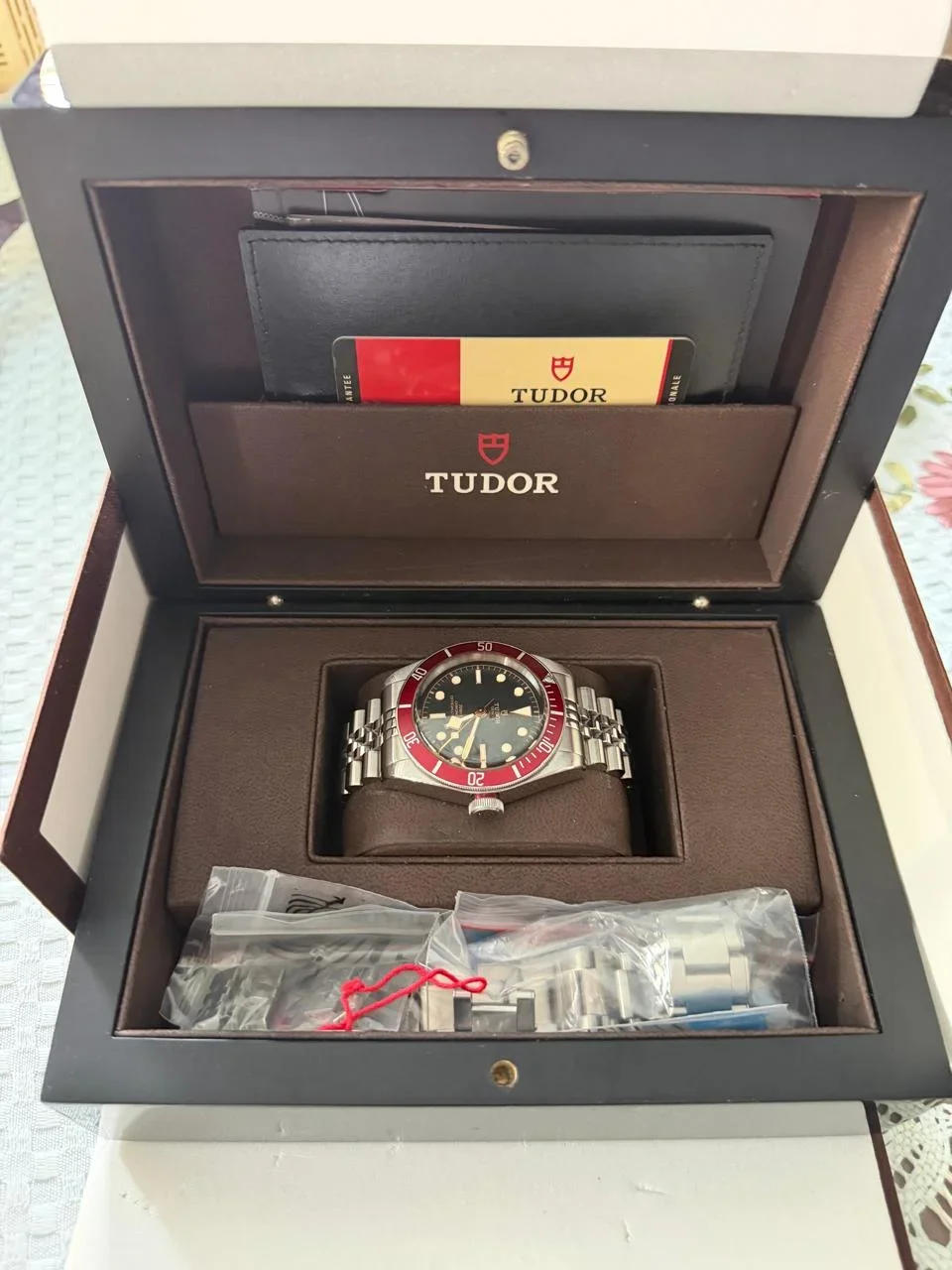Thumb Heritage Black Bay Red Manufacture / Bracelet