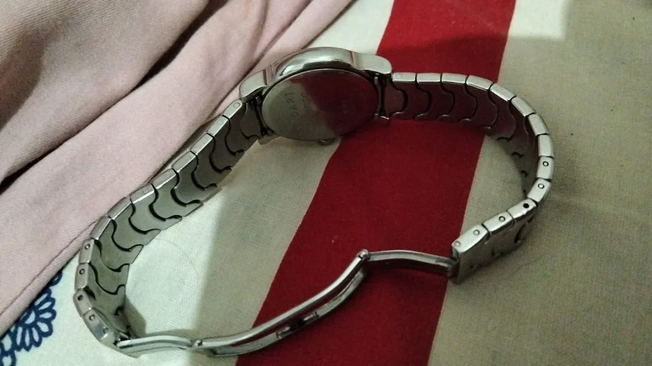 Thumb Solo Tempo 29 Quartz Stainless Steel / White / Bracelet