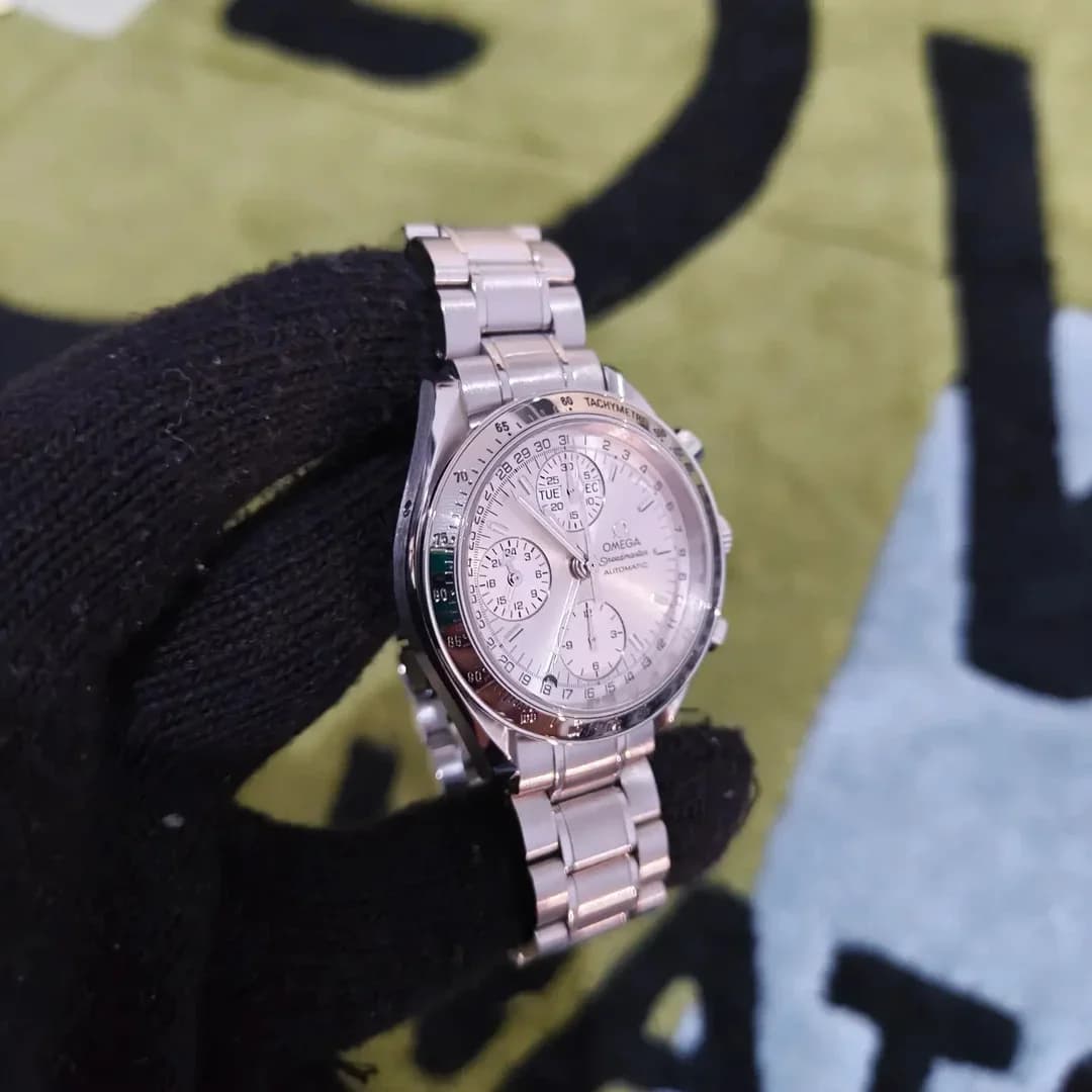 Thumb Speedmaster Day-Date 39 Stainless Steel / Silver / Bracelet