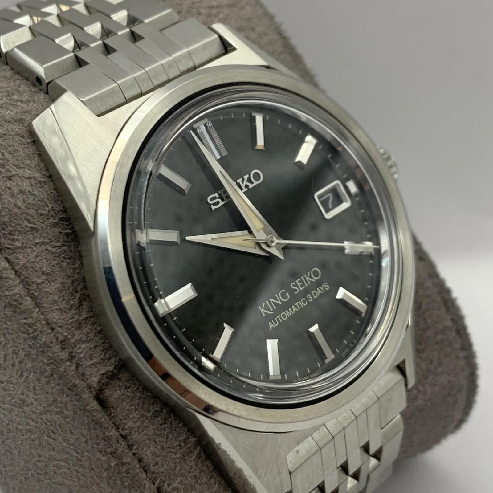Thumb King Seiko SPB391 Black Automatic