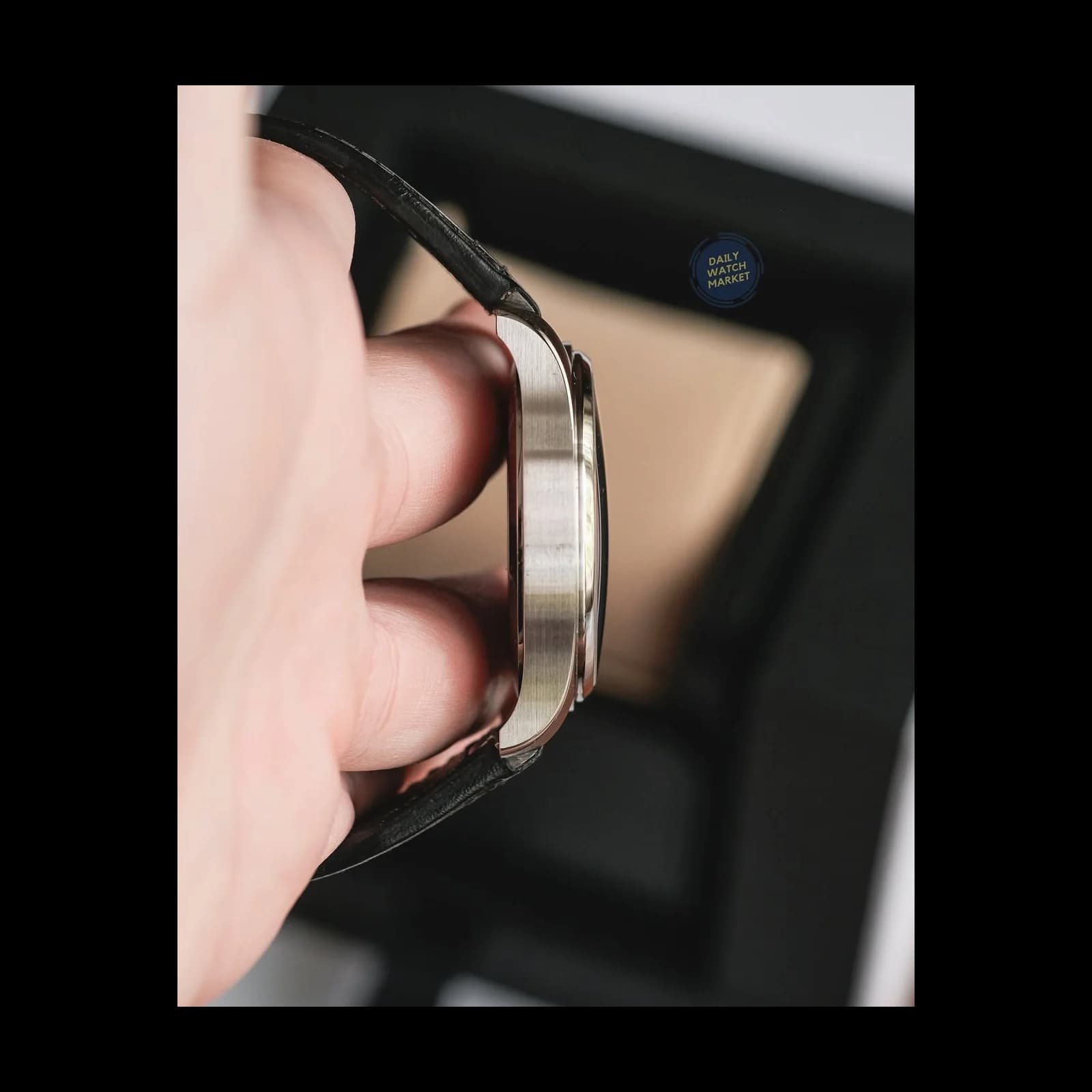 Thumb Pilot's Watch Mark XX Stainless Steel / Black