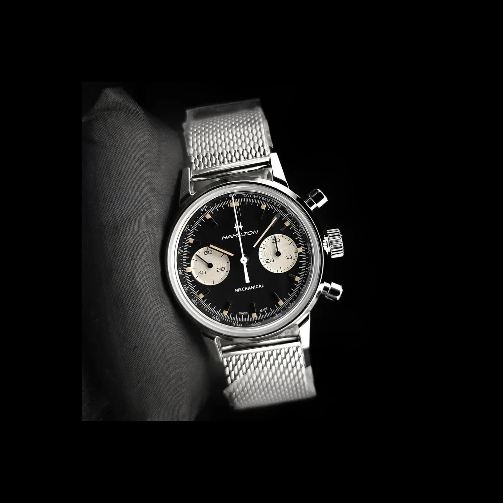 Thumb Intra-Matic Chronograph H Stainless Steel / Black / Mesh