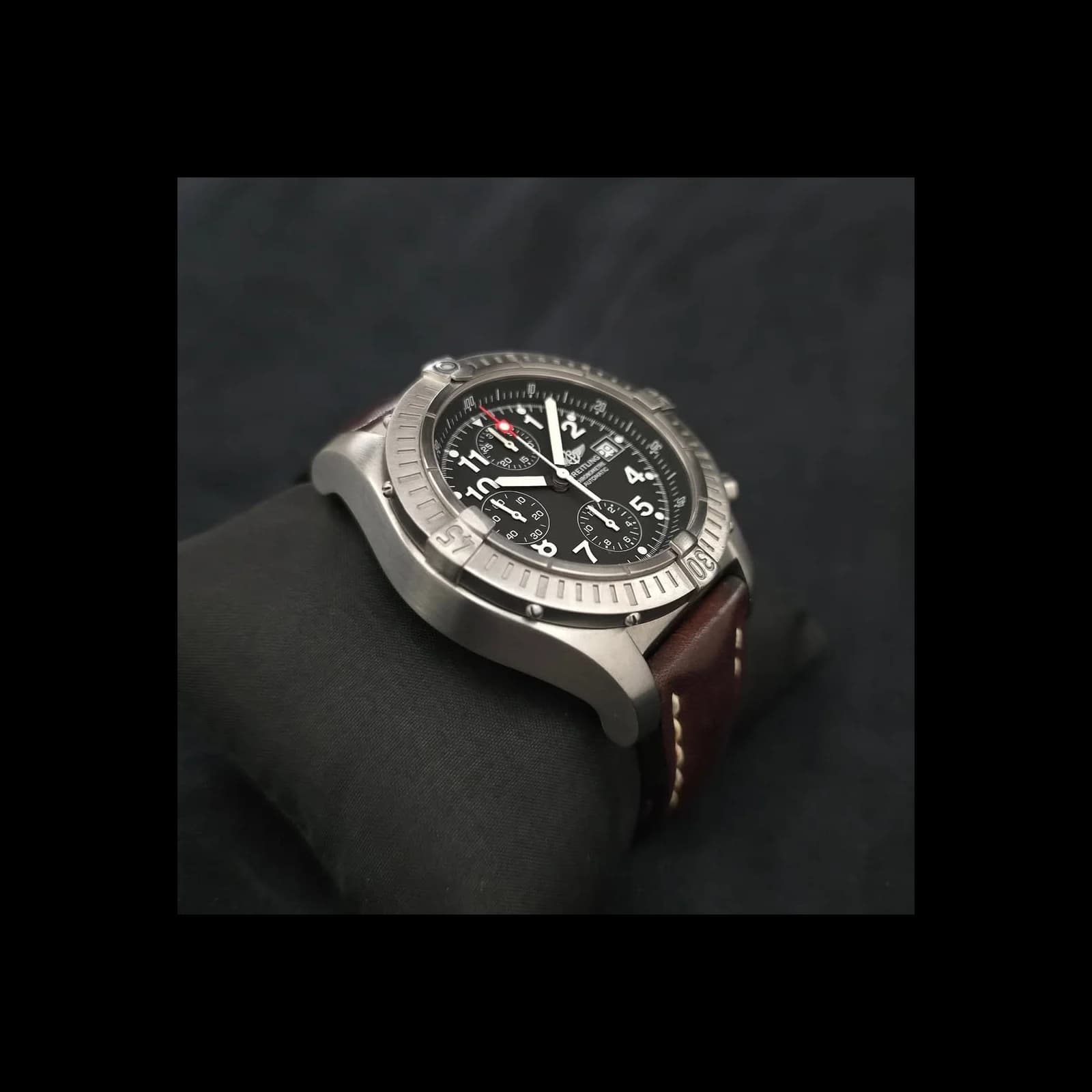 Thumb Avenger 44 Titanium Grey
