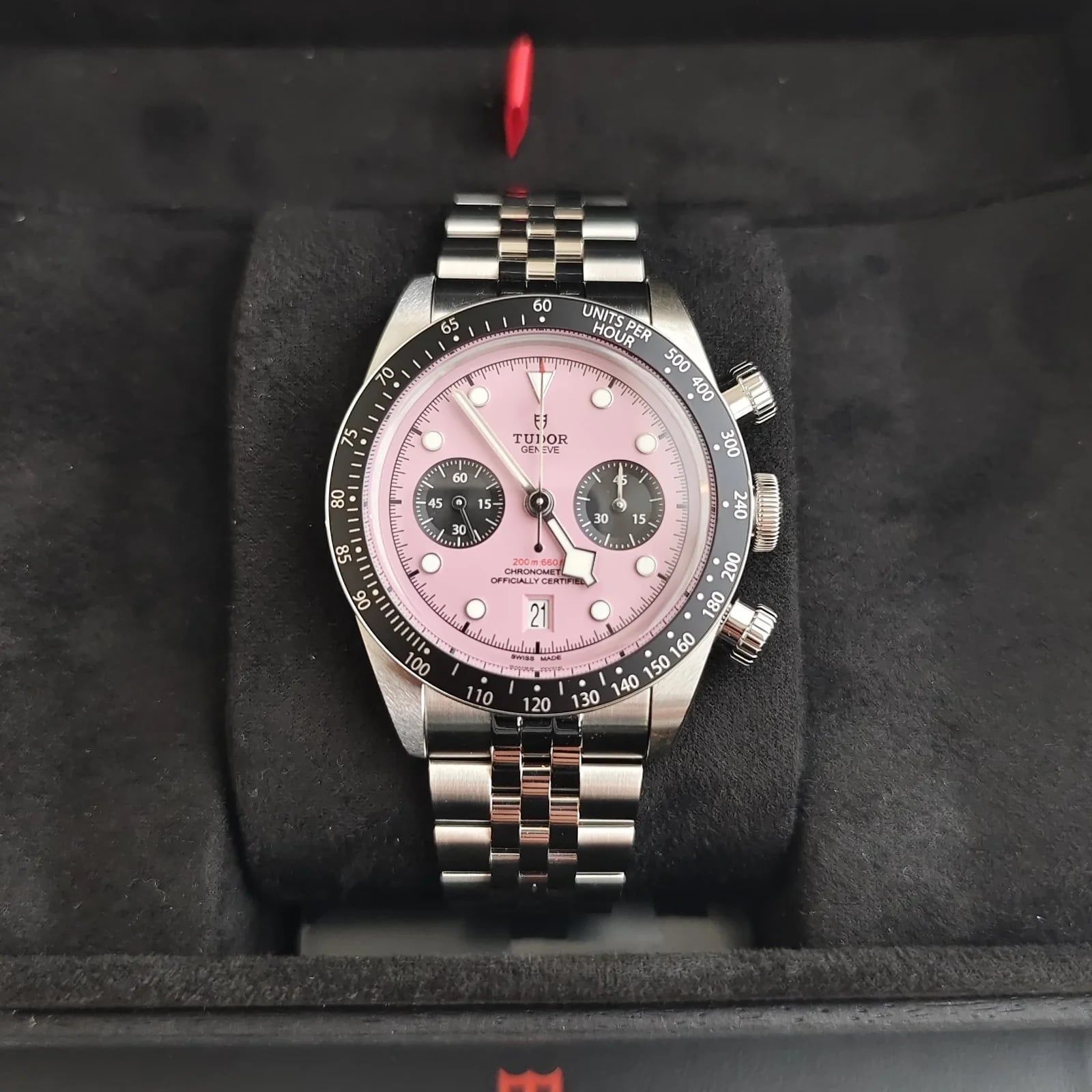 Heritage Black Bay Chronograph Pink / Bracelet