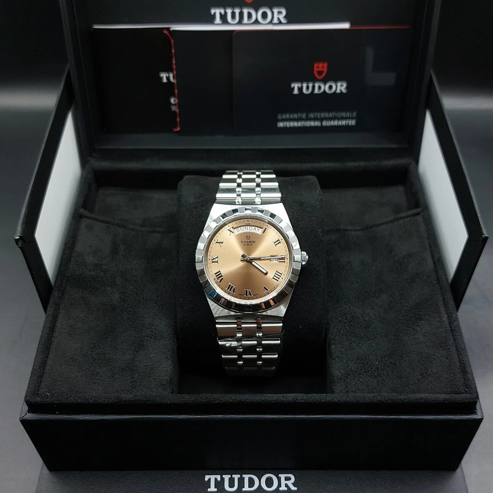 Thumb Royal Day-Date 41 Stainless Steel / Salmon - Roman