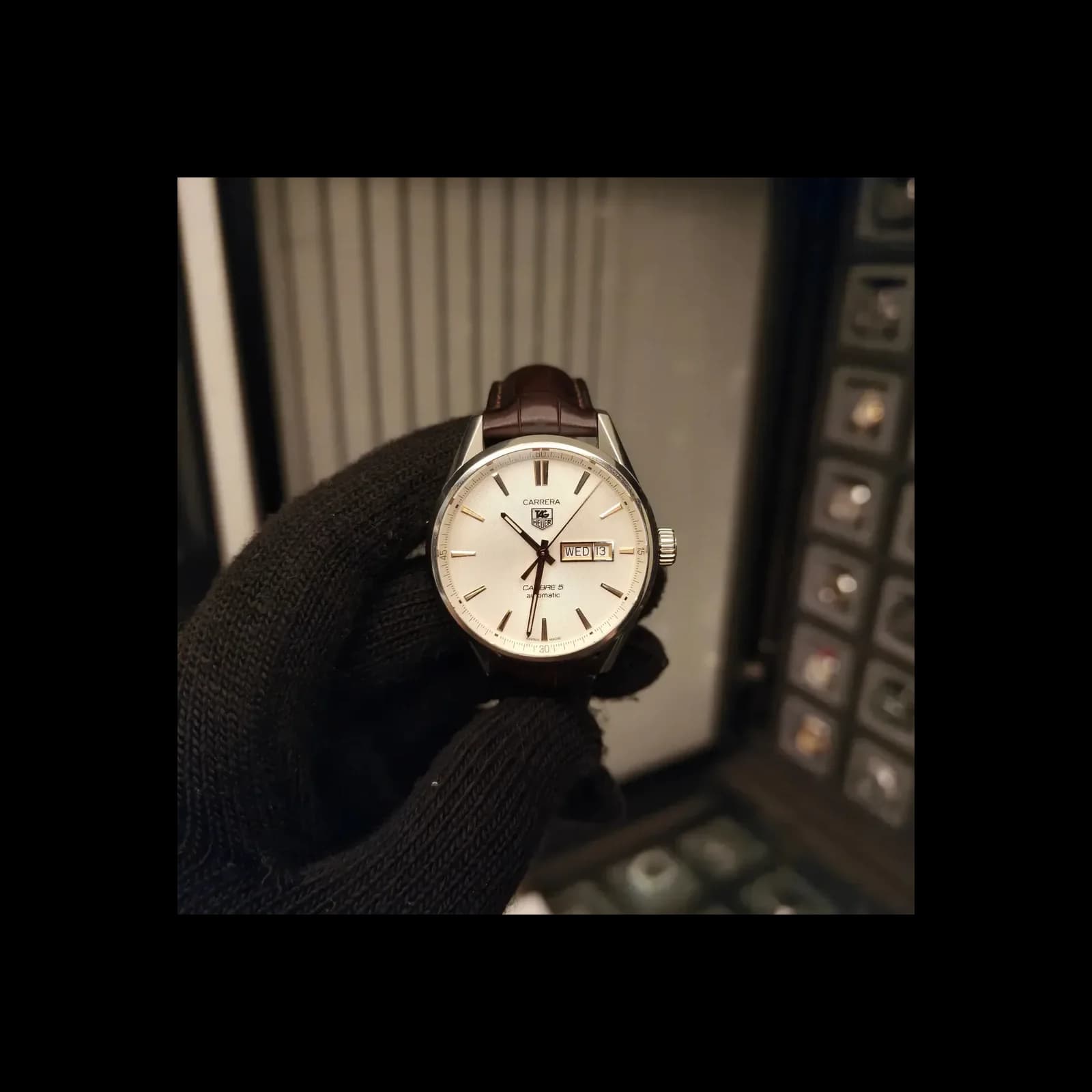 Thumb Carrera Calibre 5 Day Date Stainless Steel / Silver / Alligator