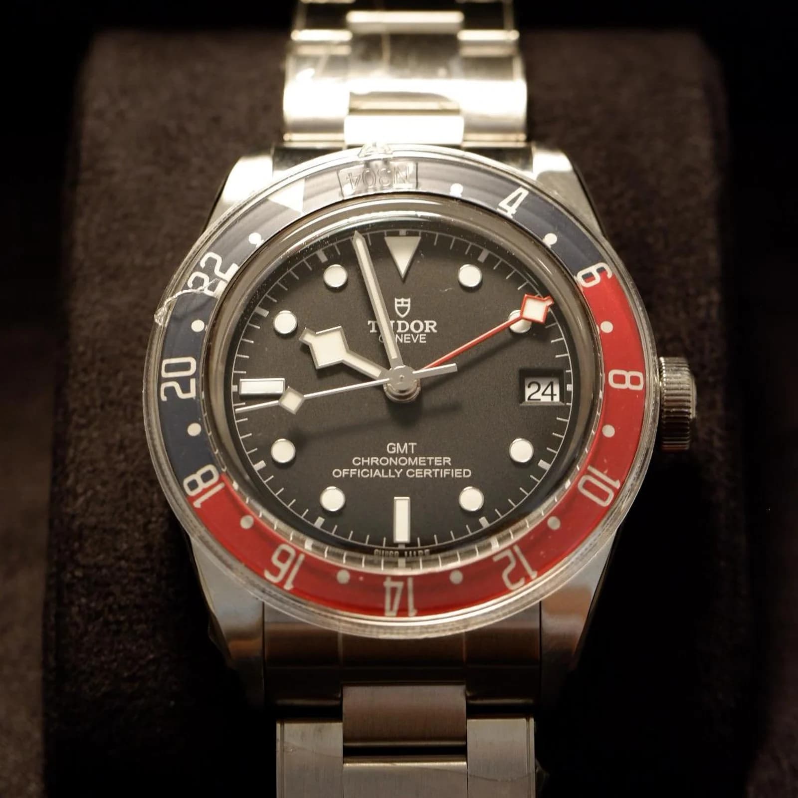 Thumb Black Bay GMT Stainless Steel / Black / Pepsi / Bracelet