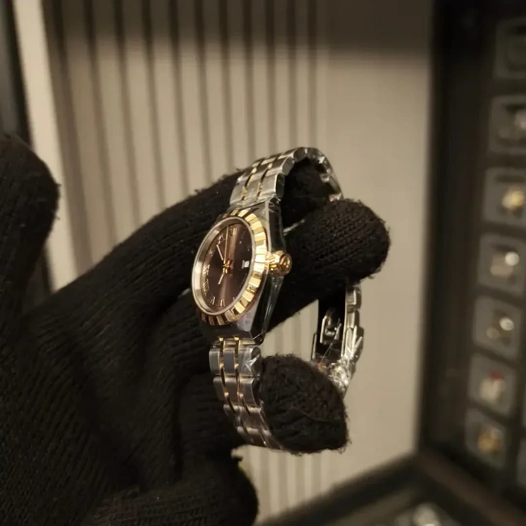 Thumb Royal Date 28 Stainless Steel / Yellow Gold / Chocolate - Roman