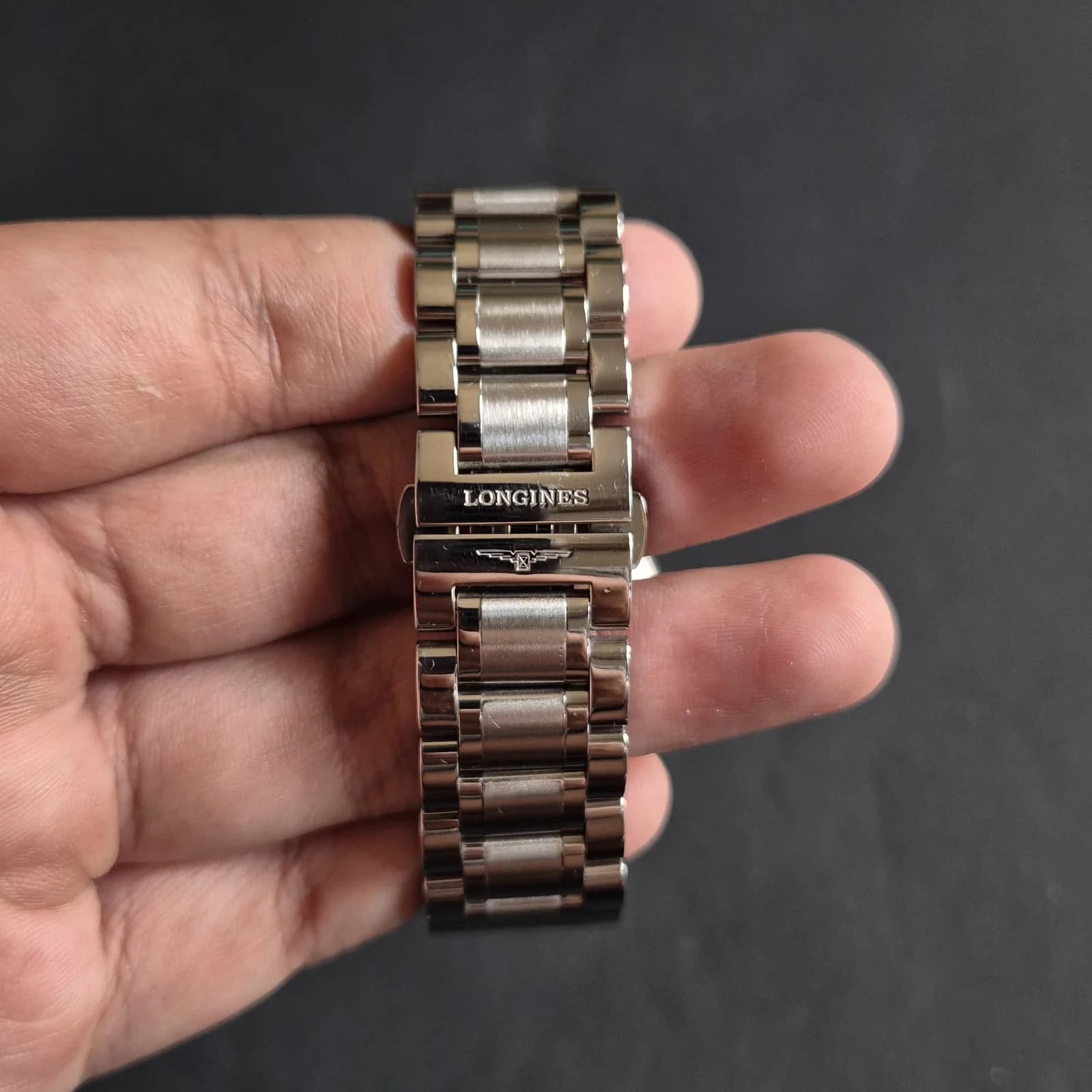 Thumb Master Collection 38.5 Day Date Stainless Steel / Silver-Arabic / Bracelet